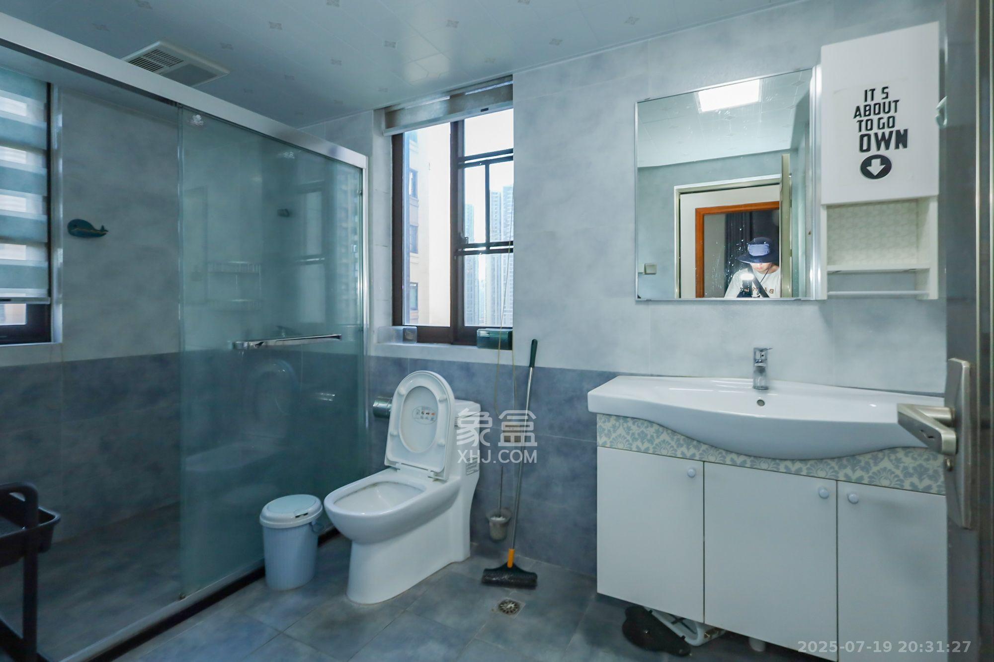 世茂外滩里(世茂铂翠湾三期) 4室2厅2卫 4500.0元/月 世茂外滩里(世茂铂翠湾三期) 4室2厅2卫 4500.0元/月室内图