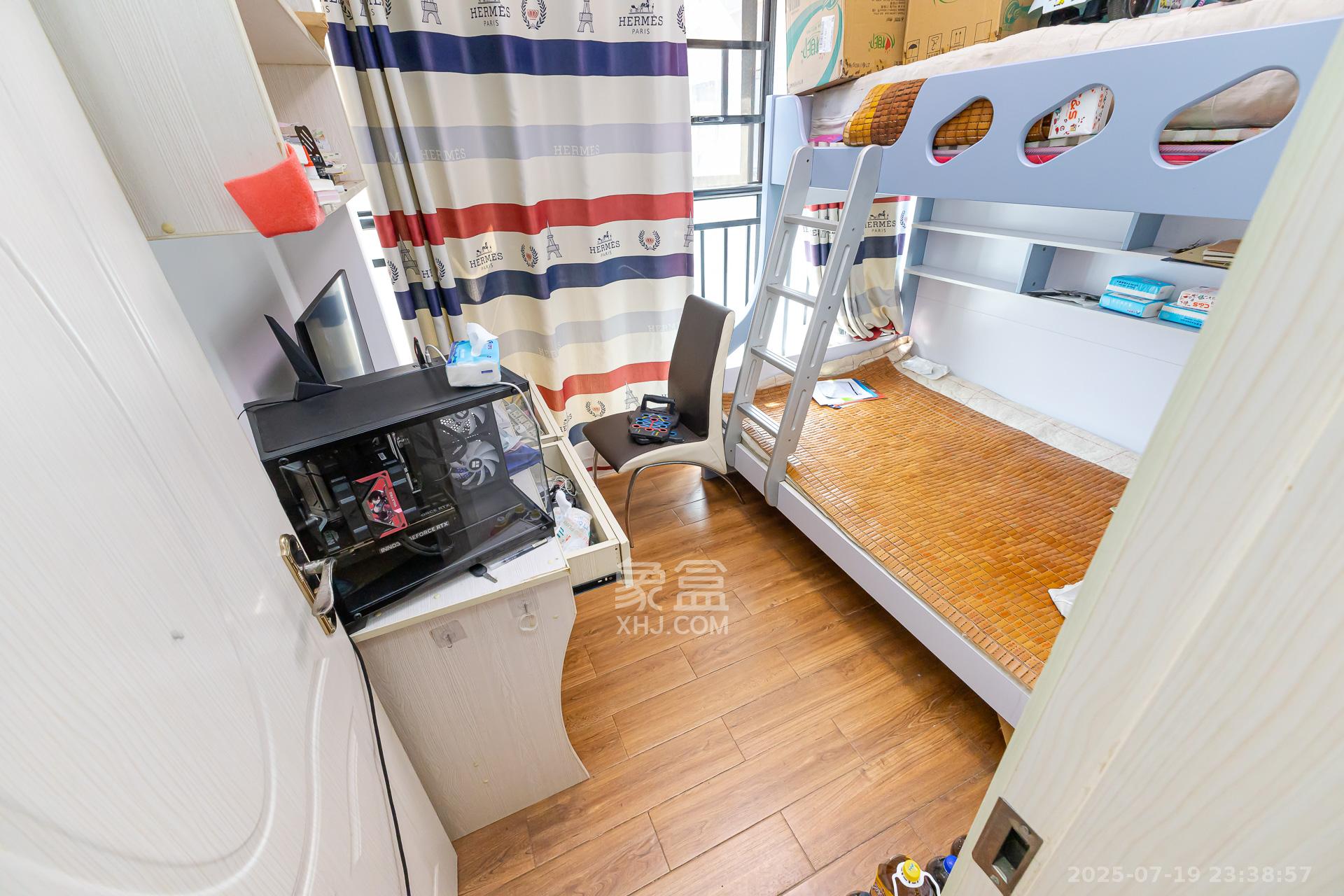 润和之悦(金泽园) 3室2厅1卫 75.0万 润和之悦(金泽园) 3室2厅1卫 75.0万卧室