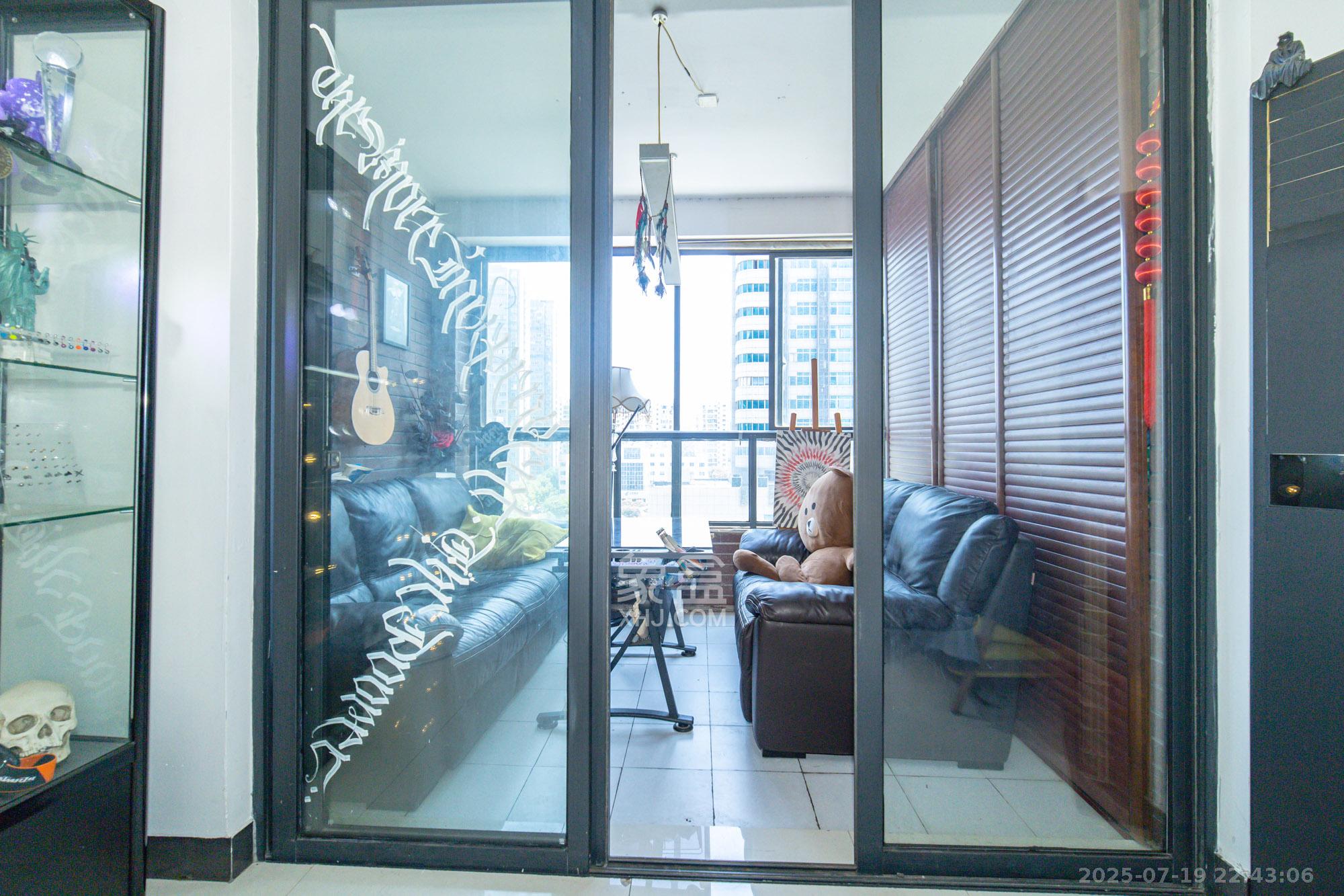 尚城 2室2厅1卫 49.8万 尚城 2室2厅1卫 49.8万阳台