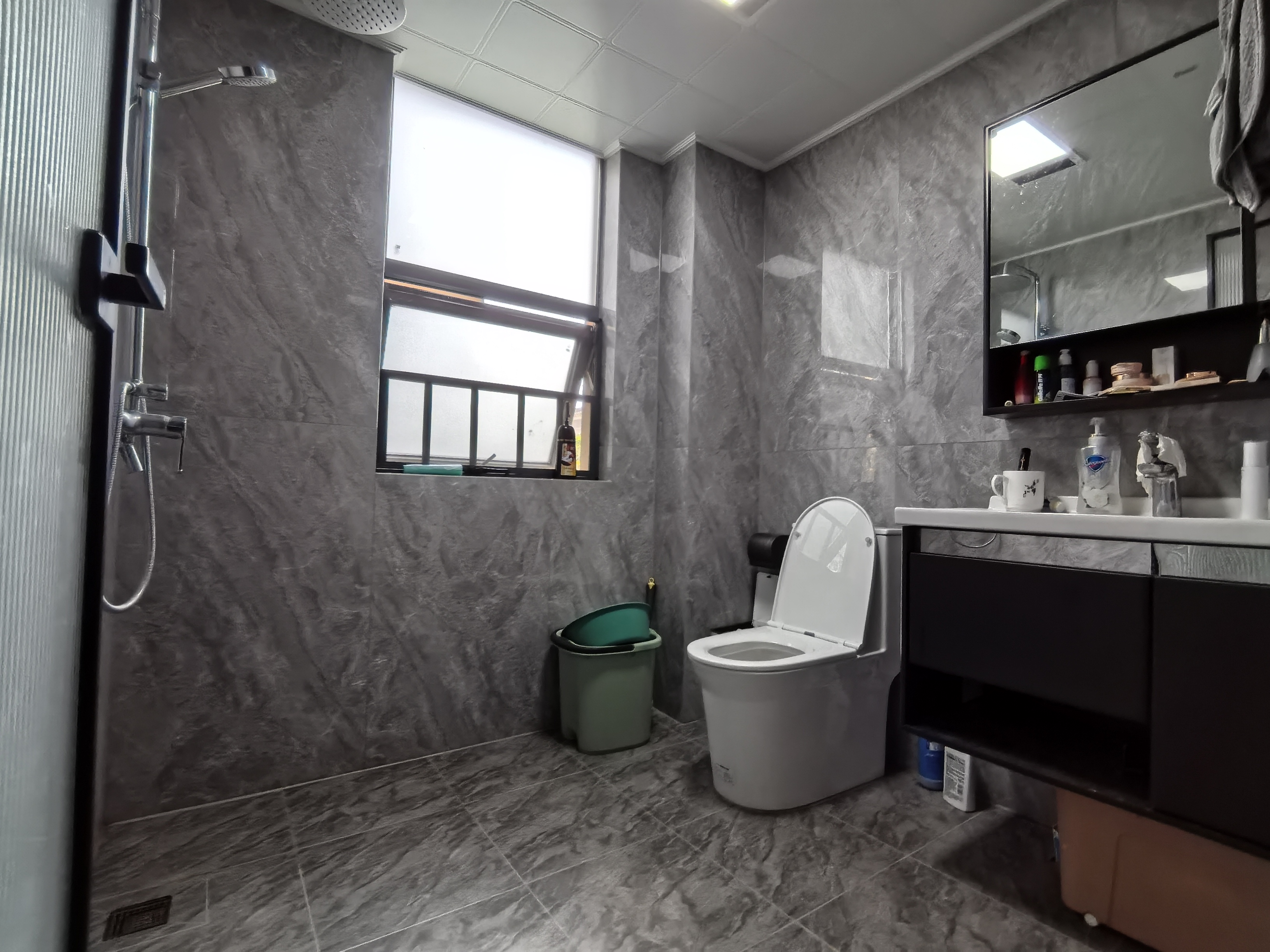 悦江山 1室0厅0卫 128.0万 悦江山 1室0厅0卫 128.0万客厅