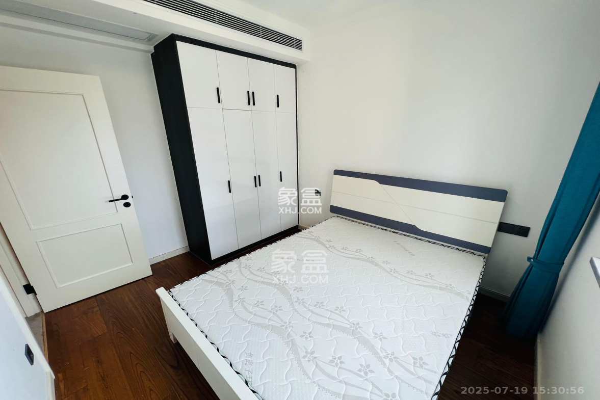 万科金色梦想B区  4室2厅2卫    3300.0元/月 万科金色梦想B区  4室2厅2卫    3300.0元/月室内图