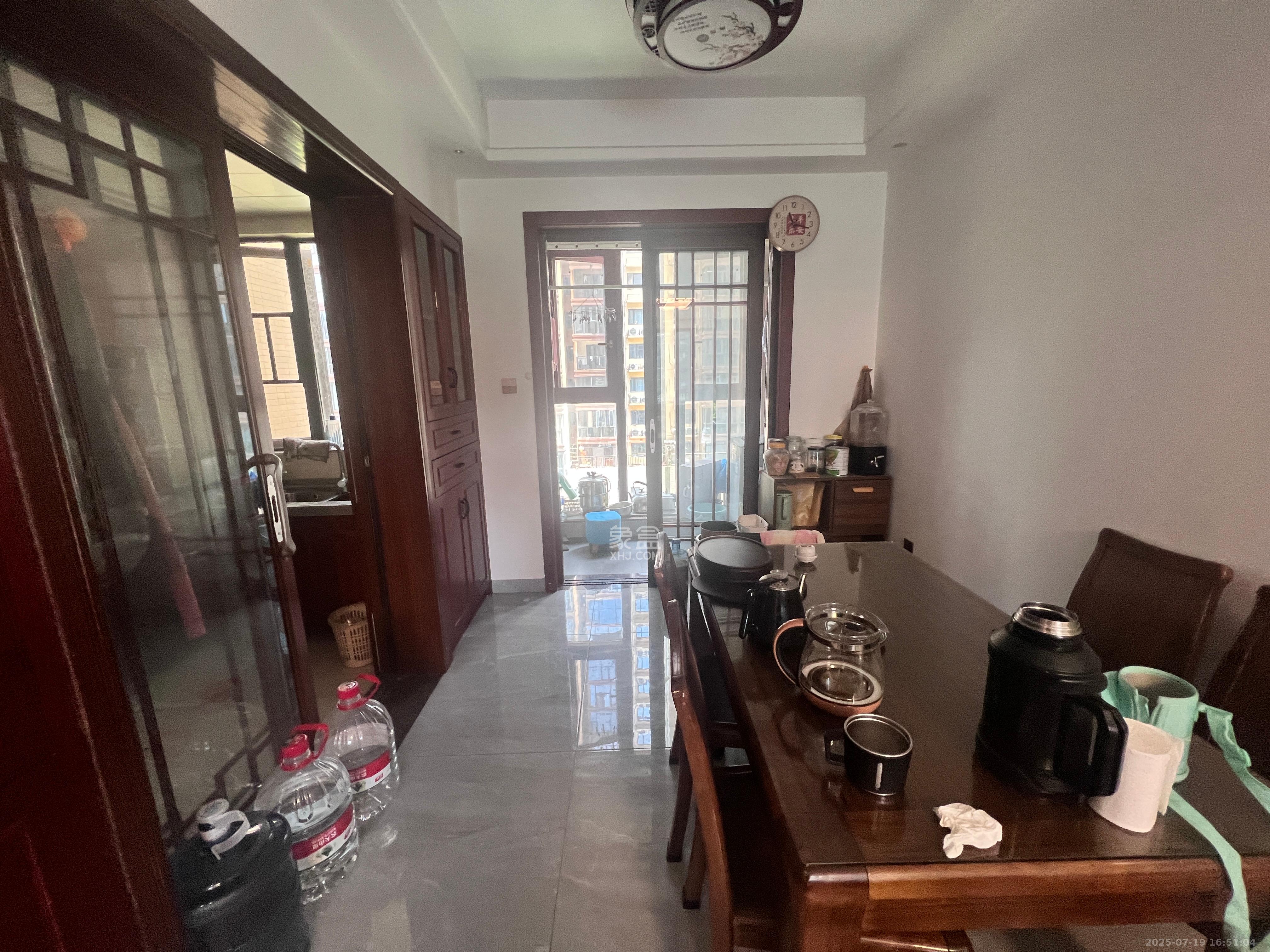 明大佳园 3室2厅2卫 4000.0元/月 明大佳园 3室2厅2卫 4000.0元/月室内图