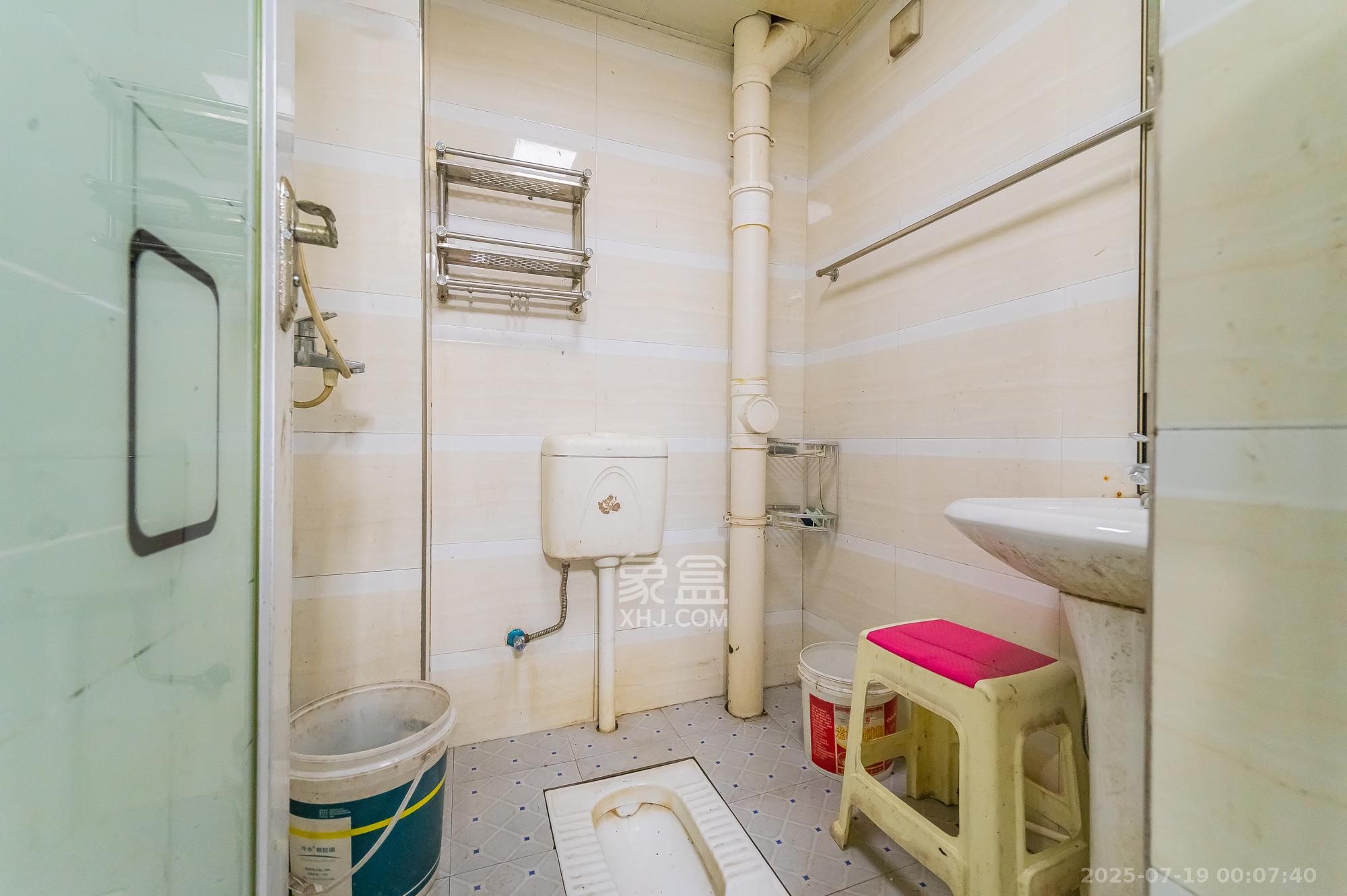 圆梦康乐城  1室1厅1卫    22.8万 圆梦康乐城  1室1厅1卫    22.8万卫生间