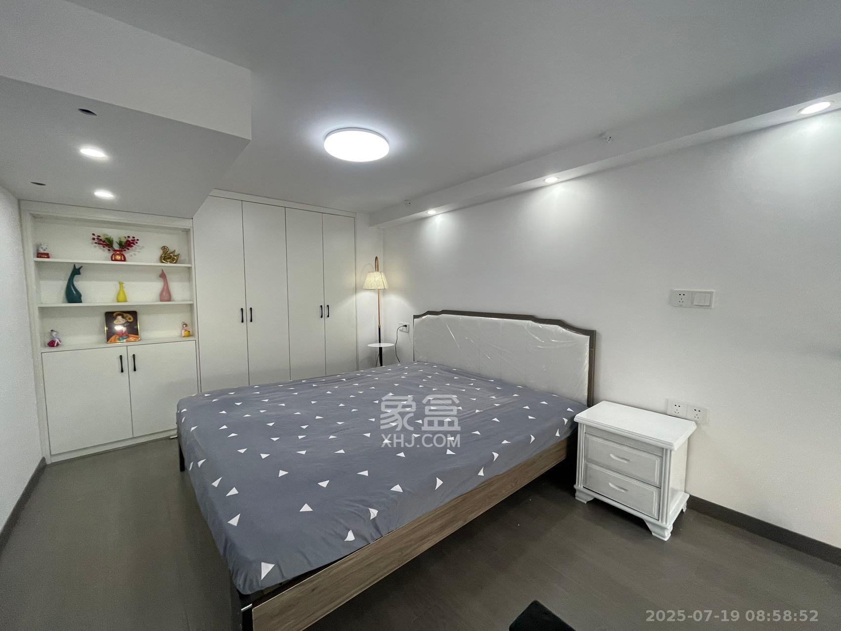新长海D1站  1室1厅1卫   1600.00元/月室内图