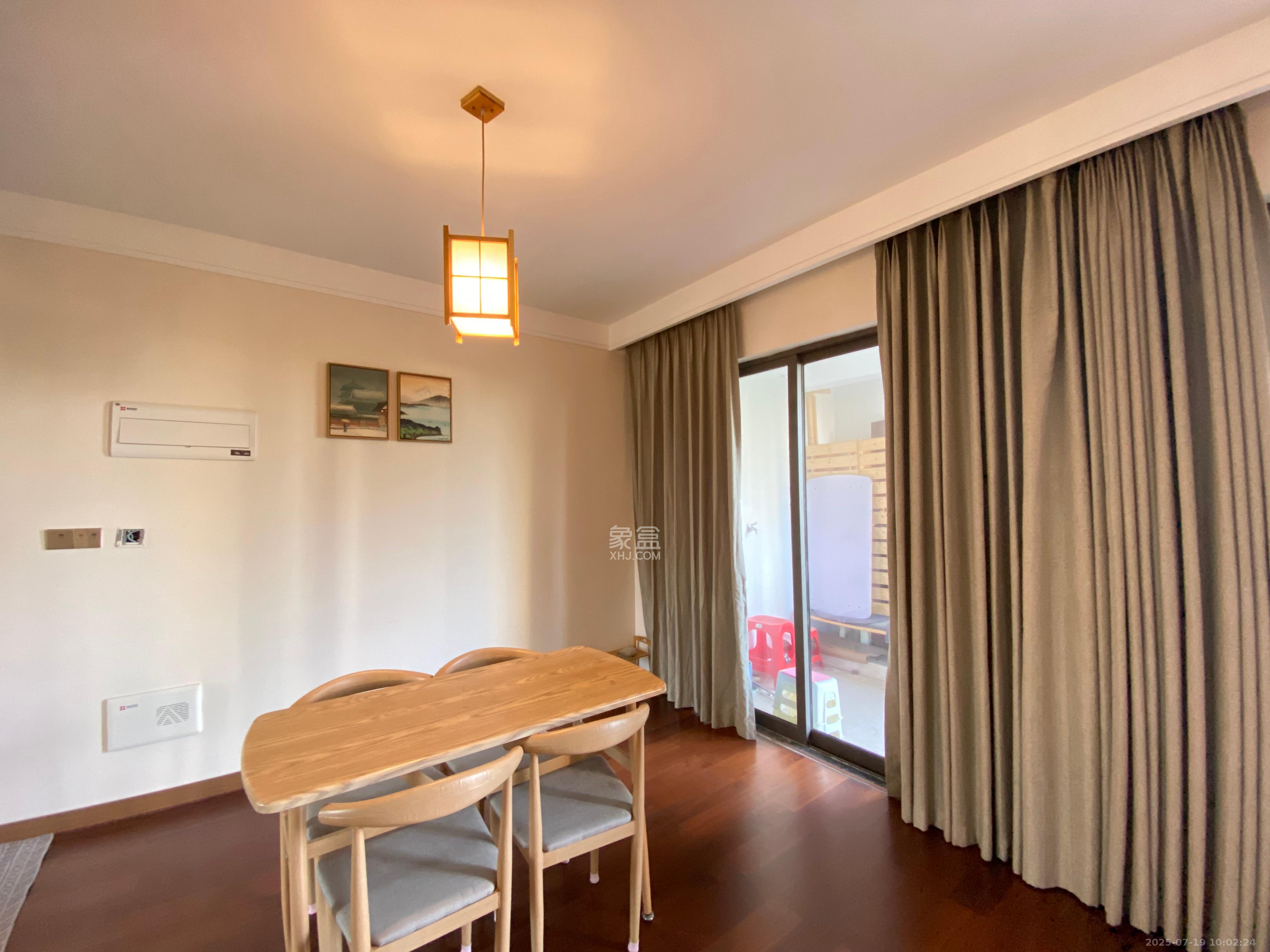 鑫苑芙蓉鑫家  3室2厅2卫    2500.0元/月 鑫苑芙蓉鑫家  3室2厅2卫    2500.0元/月室内图