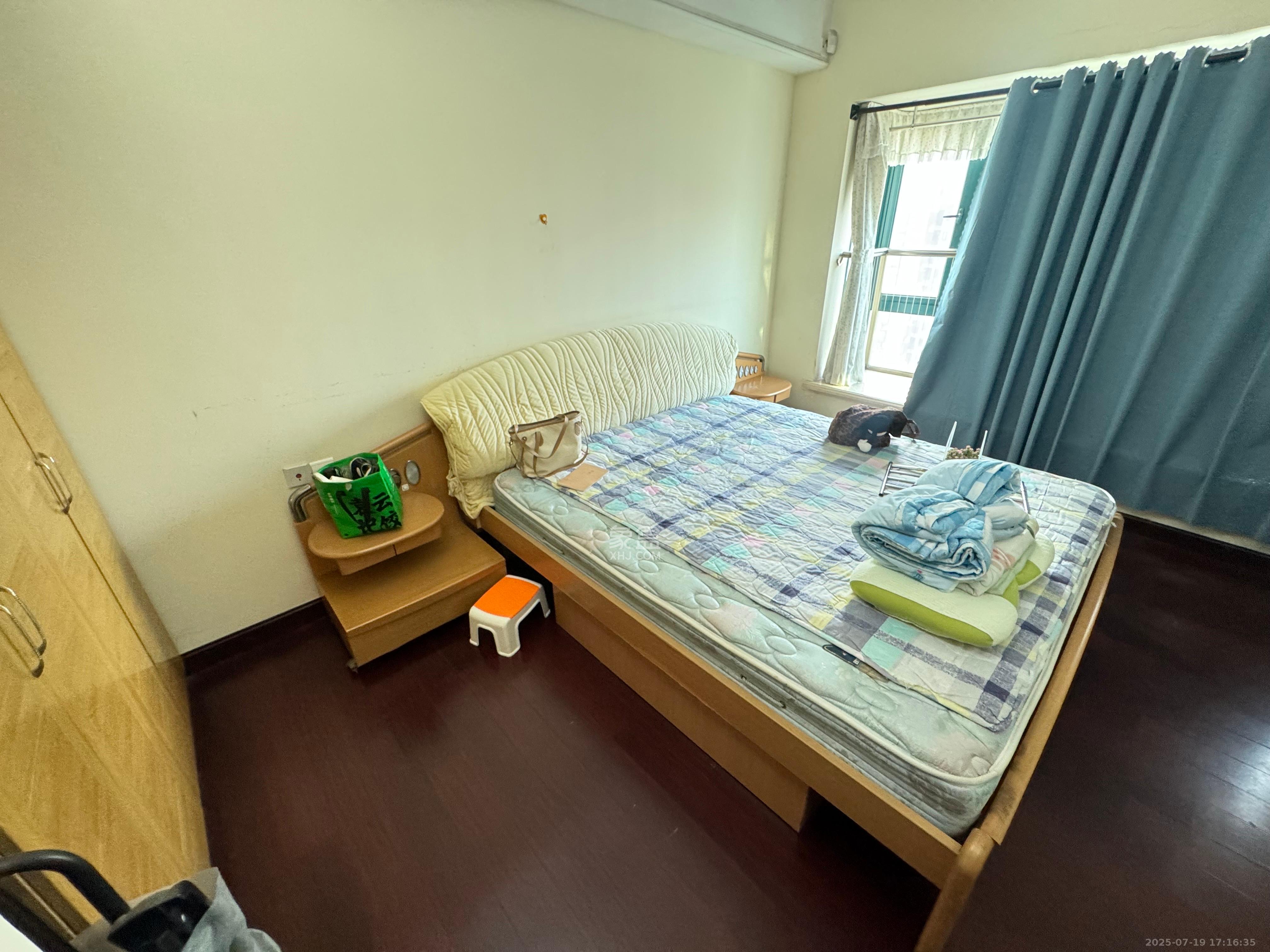 恒大华府  1室1厅1卫    1200.0元/月 恒大华府  1室1厅1卫    1200.0元/月室内图