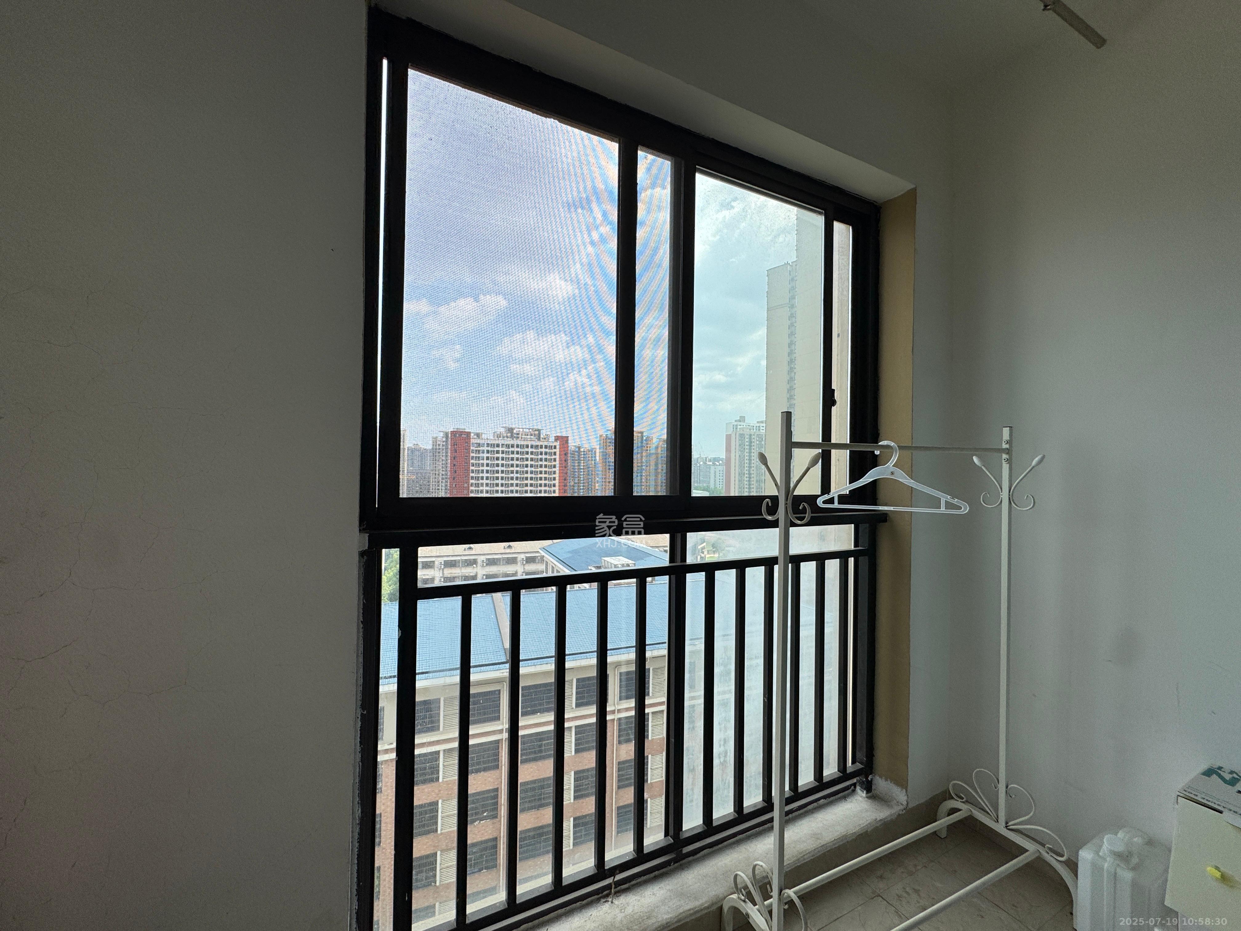 中建信和城  1室1厅1卫   1600.00元/月室内图