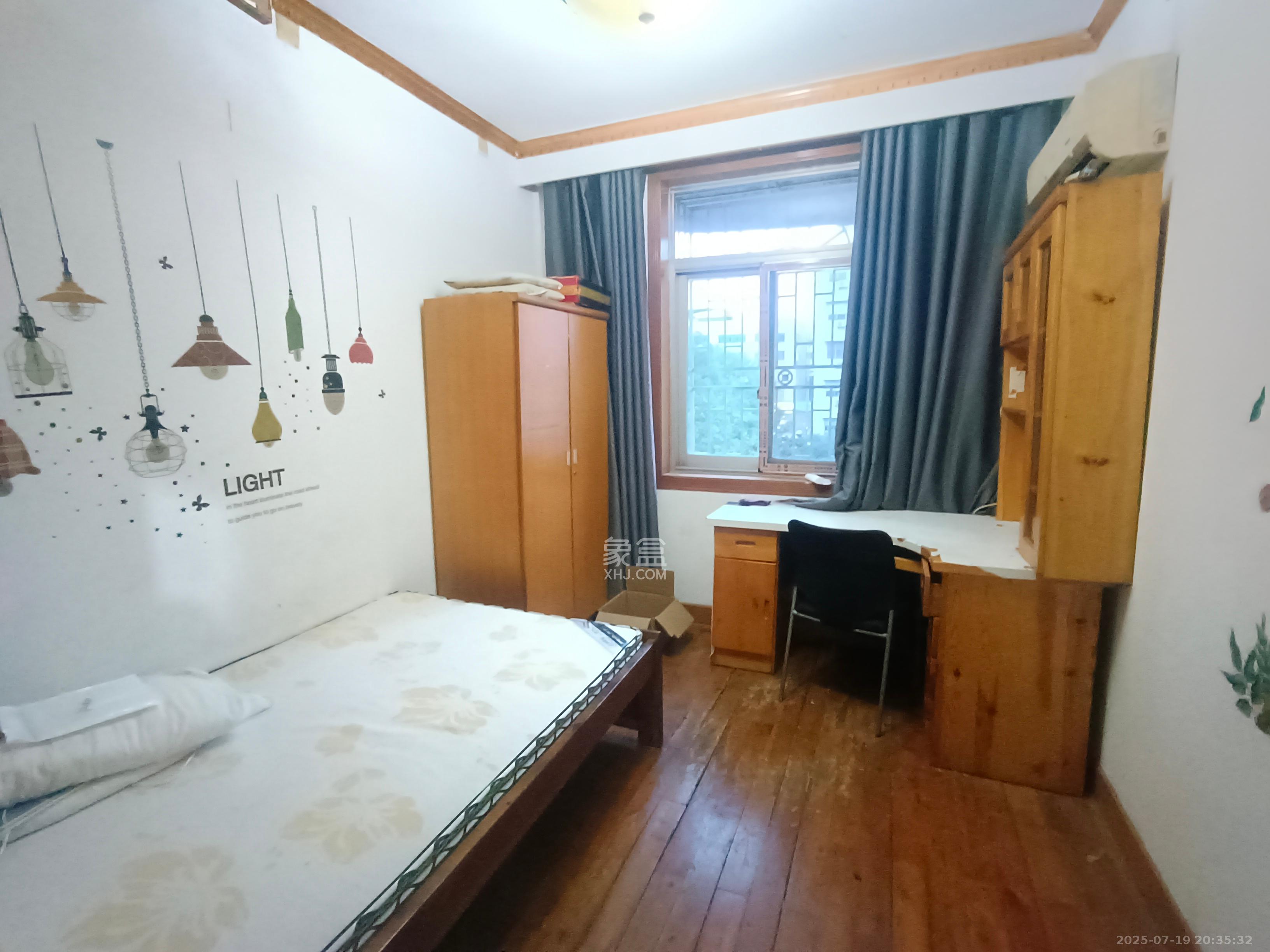 岳麓区质量监督管路局（产权：工商局宿舍）  3室2厅1卫   1600.00元/月室内图