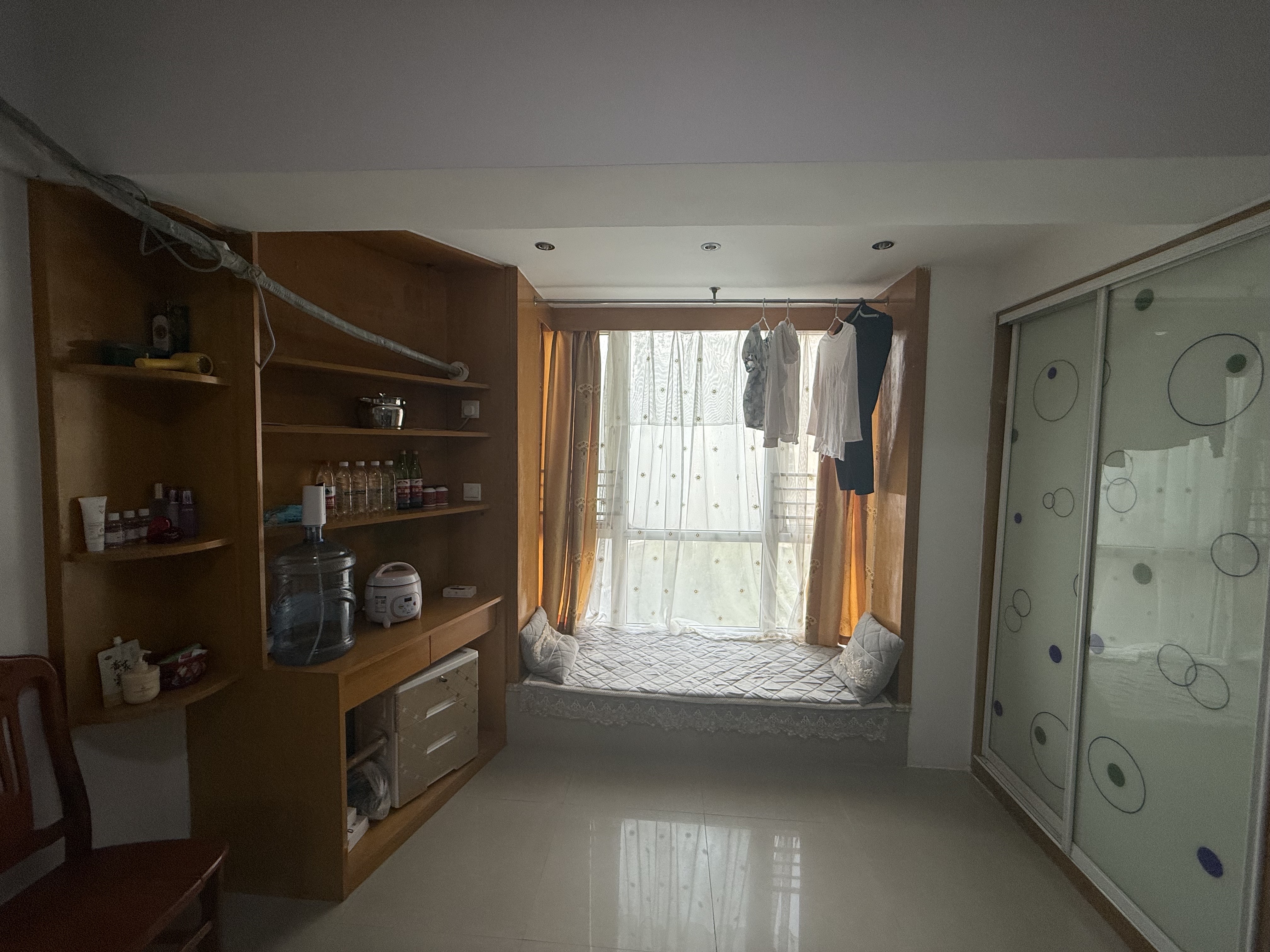 金领国际 1室1厅1卫 1000.0元/月 金领国际 1室1厅1卫 1000.0元/月室内图