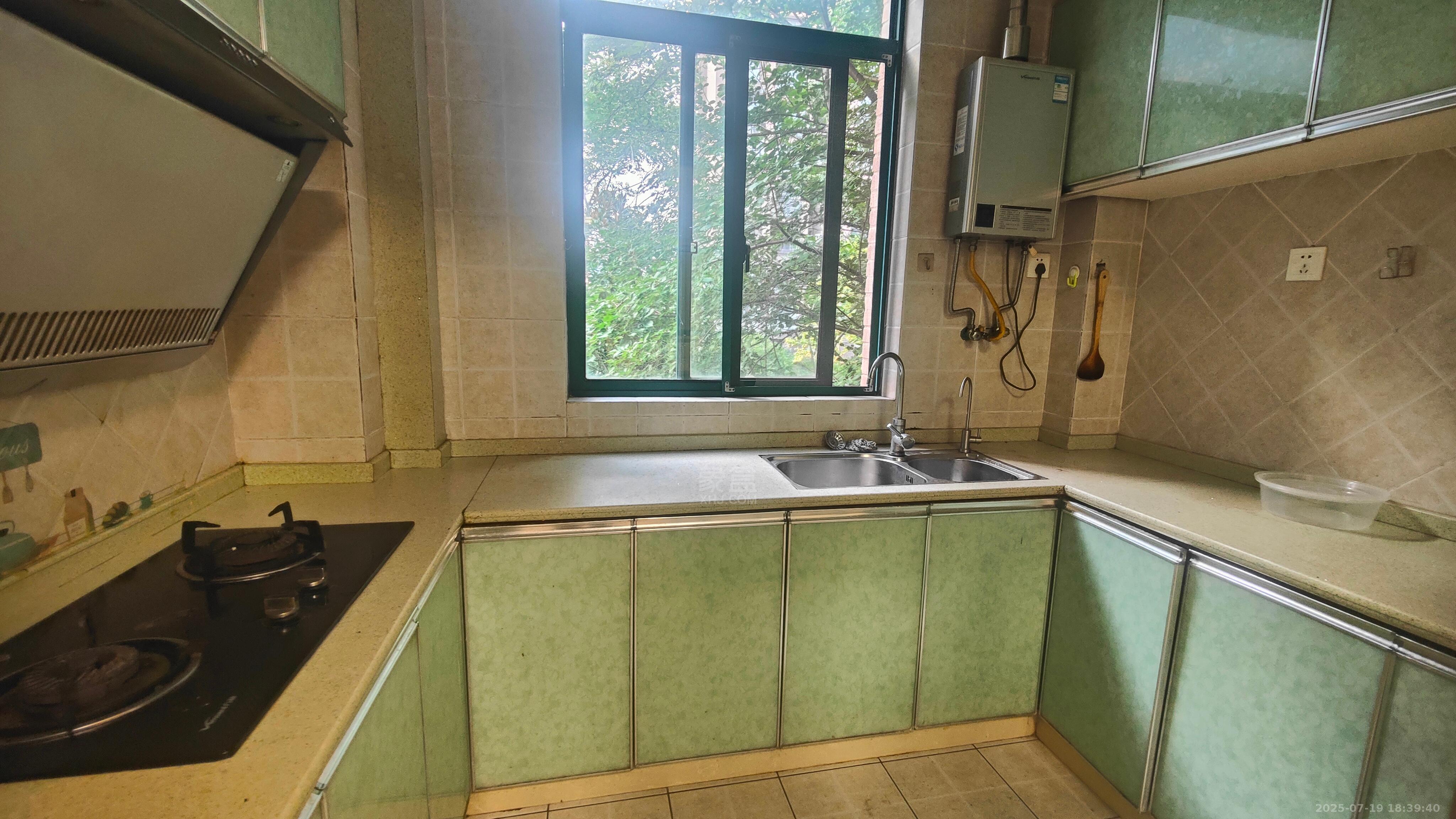 尚格名城香榭丽舍 3室2厅2卫 1600.0元/月 尚格名城香榭丽舍 3室2厅2卫 1600.0元/月室内图