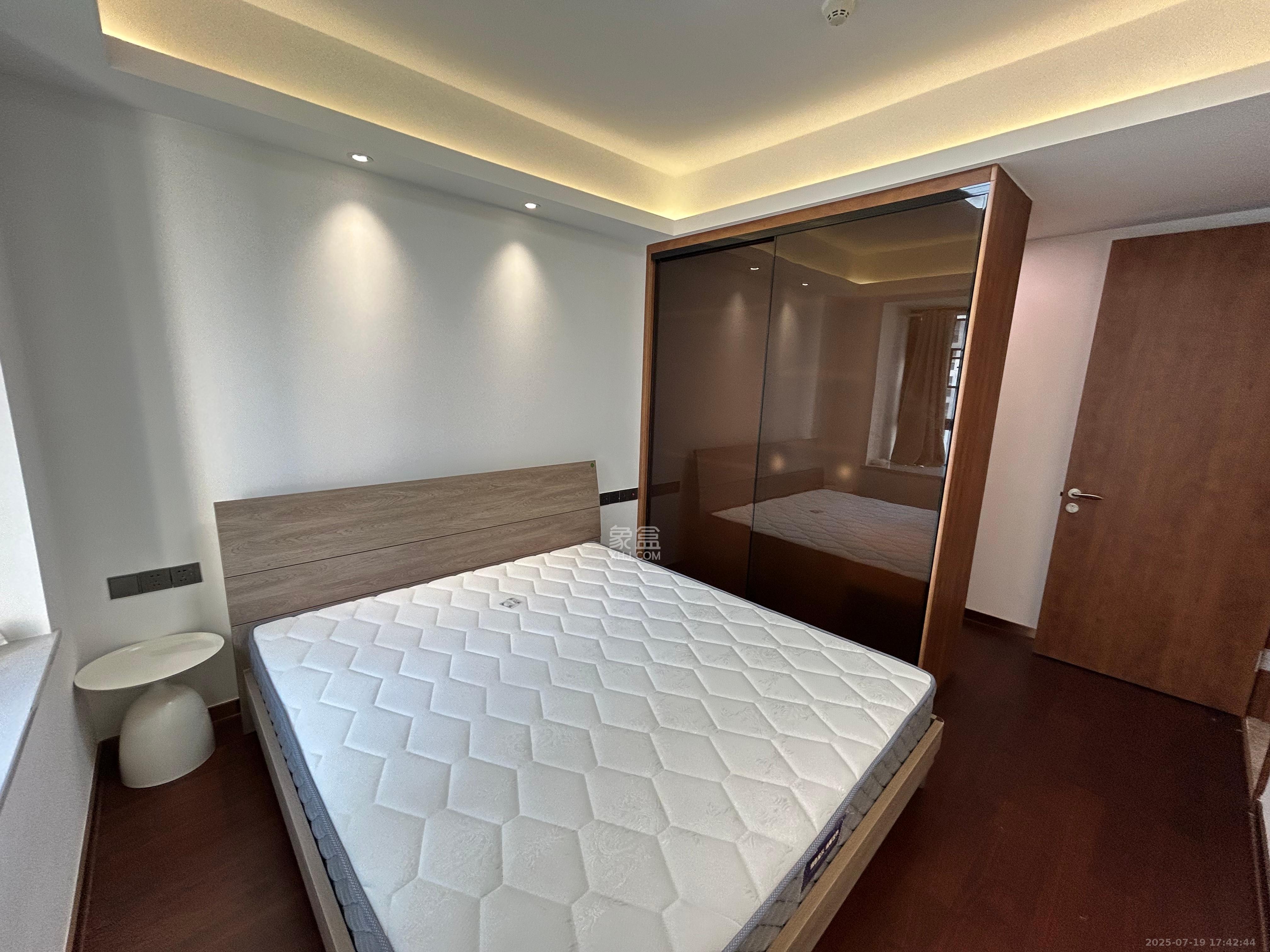 梅溪悦章  3室2厅2卫    3500.0元/月室内图