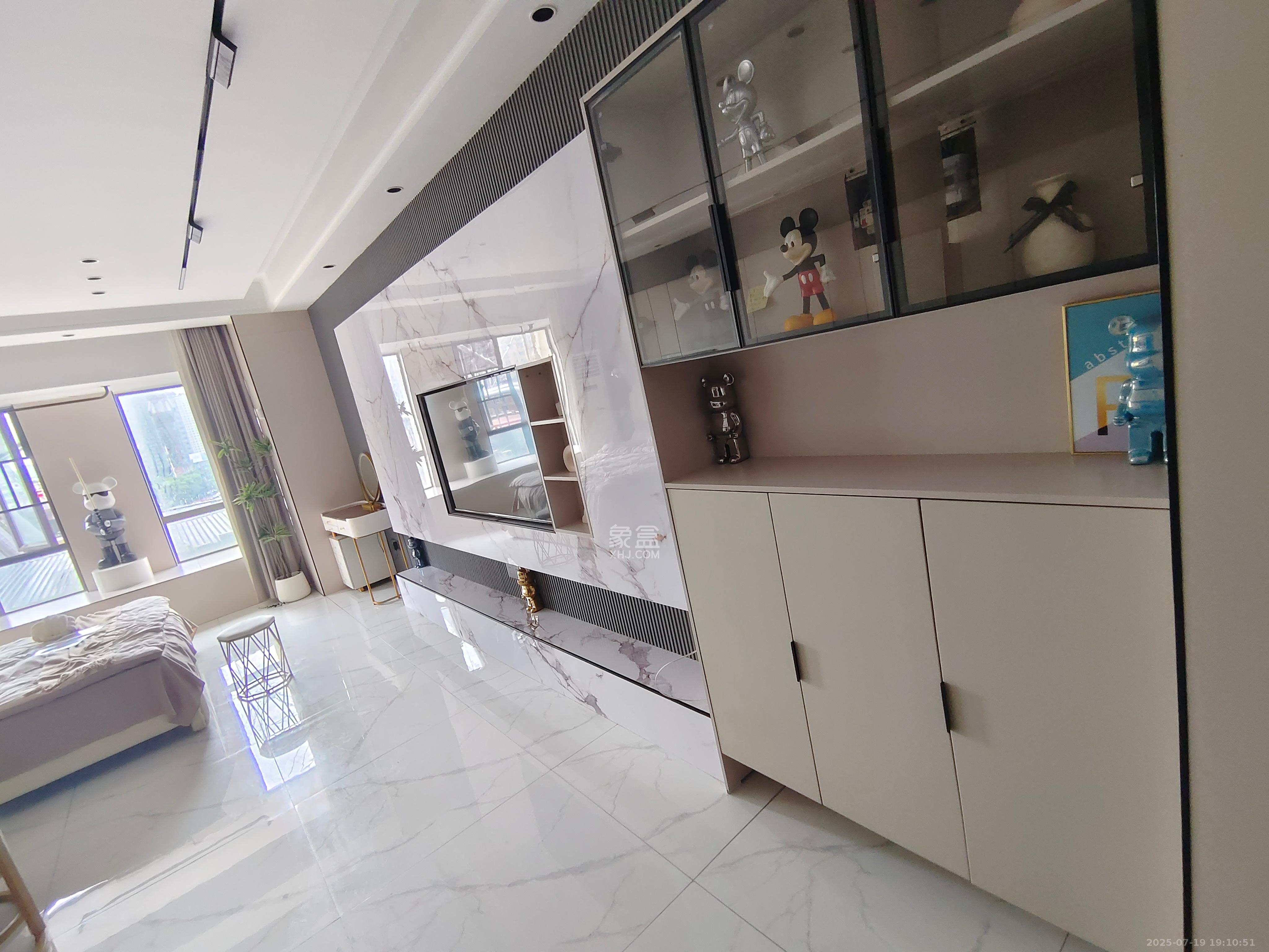 摩天一号 1室1厅1卫 2850.0元/月 摩天一号 1室1厅1卫 2850.0元/月室内图