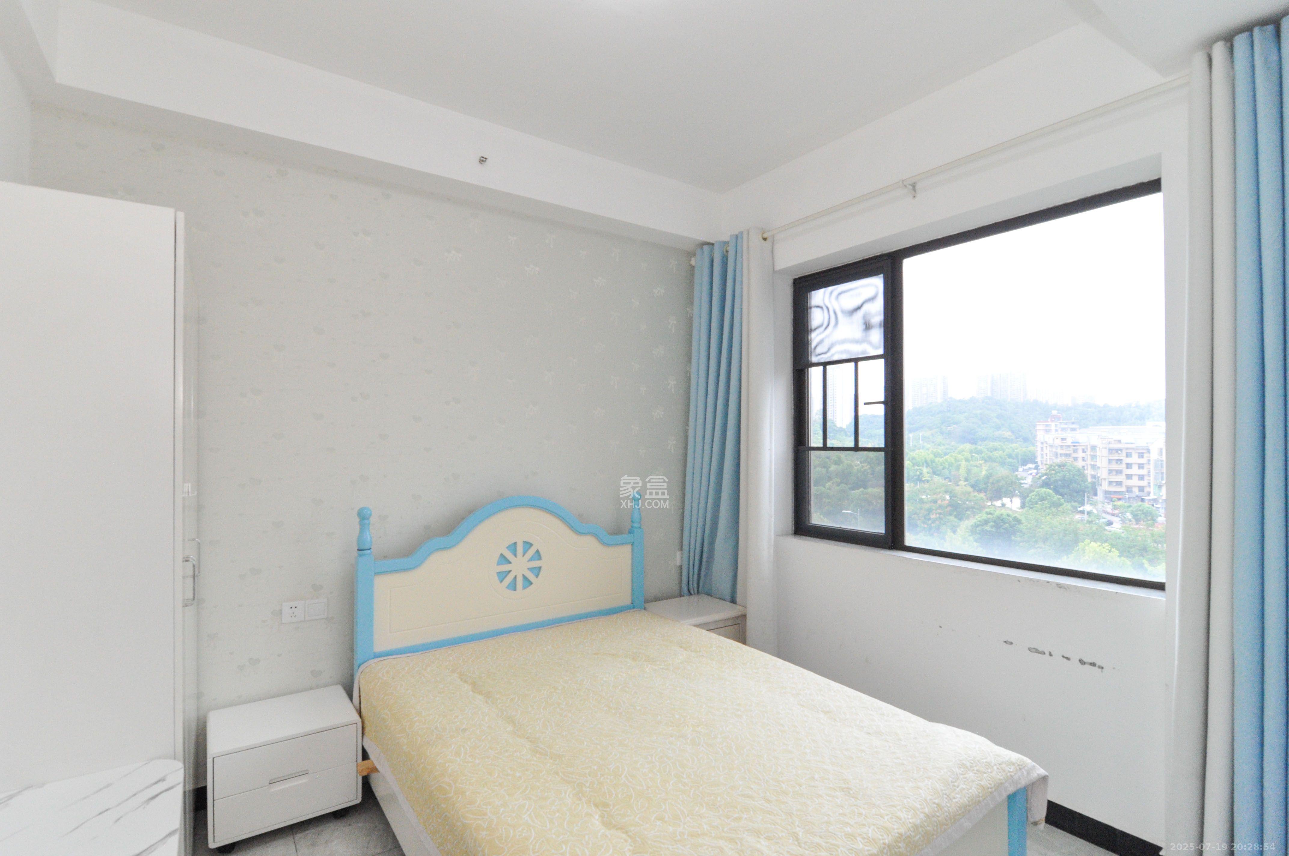 达美溪湖湾 5室2厅2卫 5000.0元/月 达美溪湖湾 5室2厅2卫 5000.0元/月室内图