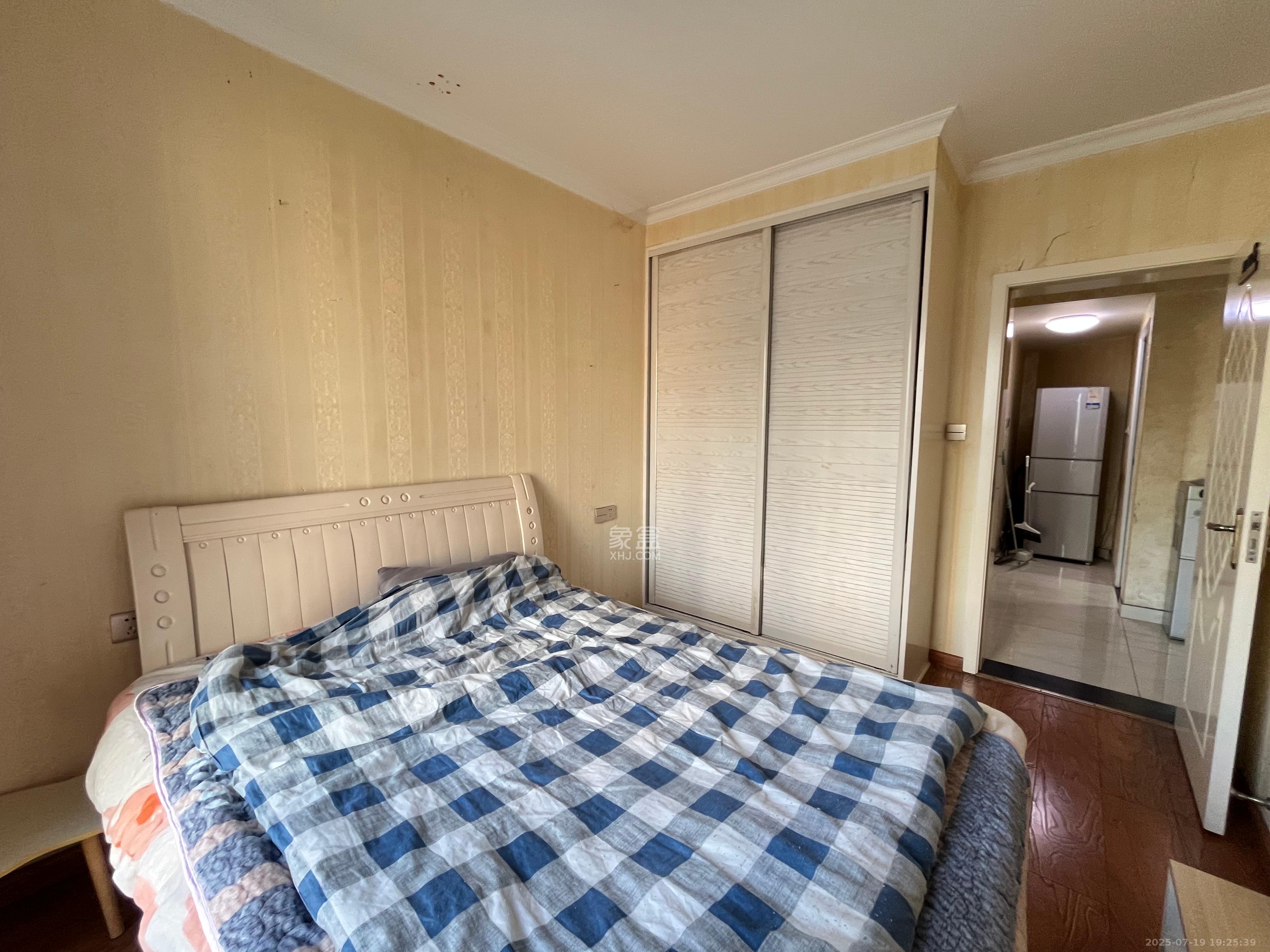 协信星澜汇  6室2厅2卫    5500.0元/月室内图