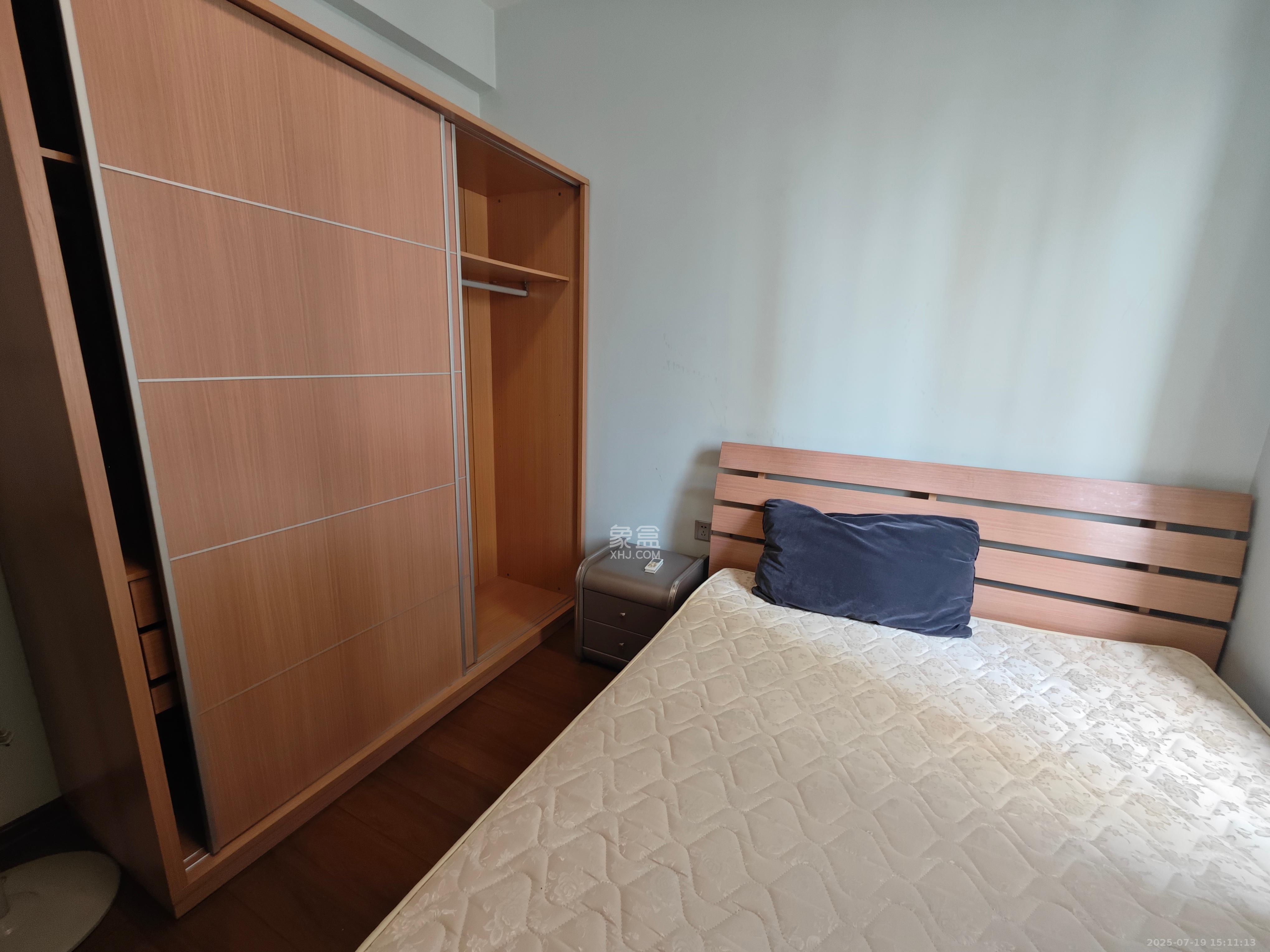 莱茵城  2室2厅1卫    2200.0元/月室内图