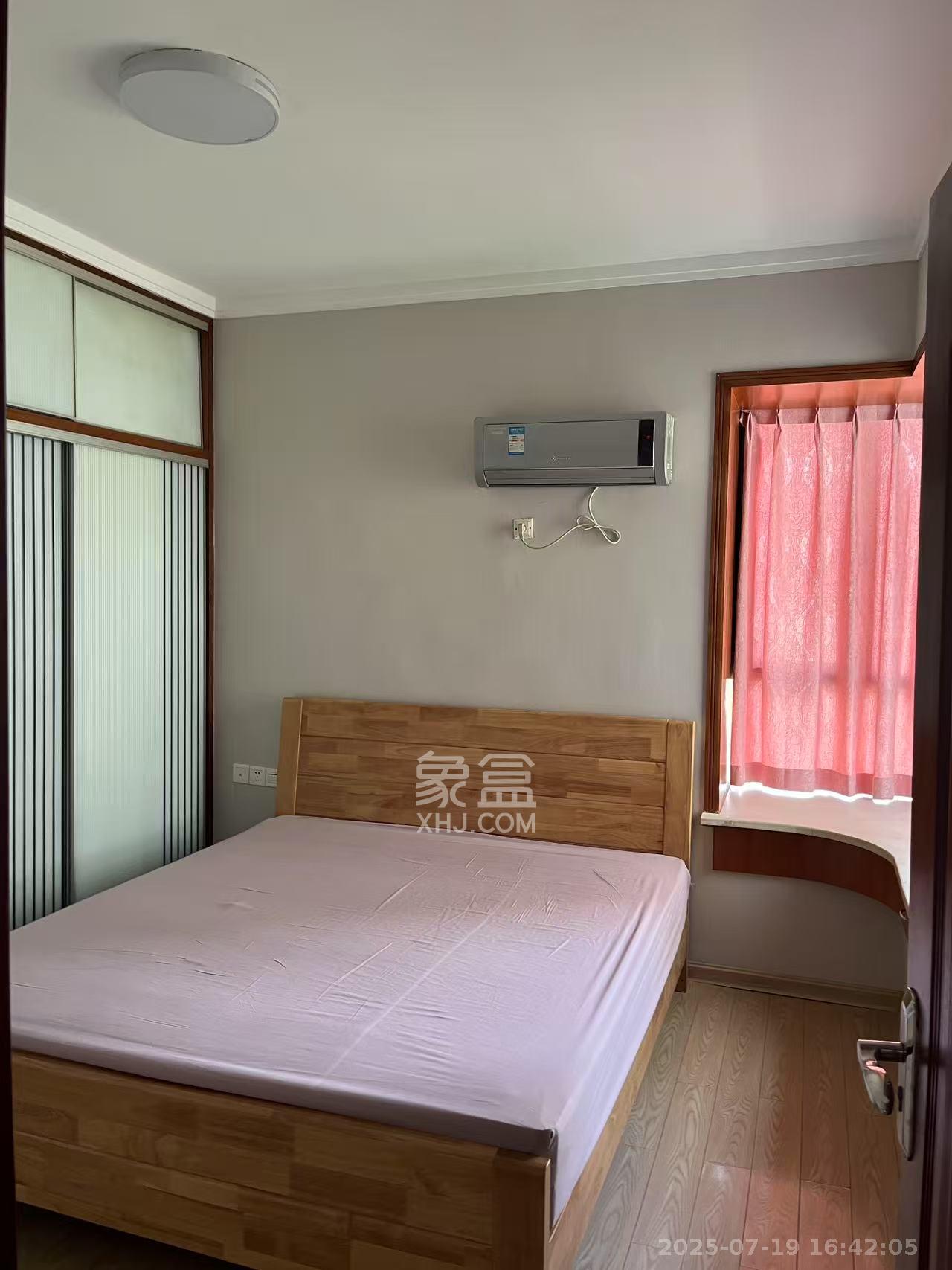 银港水晶城  2室2厅1卫   2600.00元/月室内图
