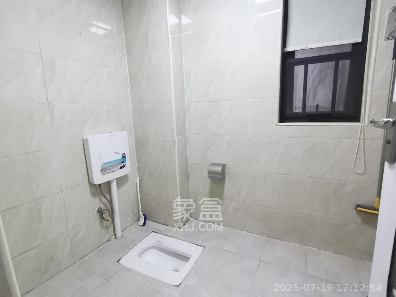 佳兆业云顶梅溪湖(佳兆业梅溪荟)  3室2厅2卫    2200.0元/月 佳兆业云顶梅溪湖(佳兆业梅溪荟)  3室2厅2卫    2200.0元/月室内图