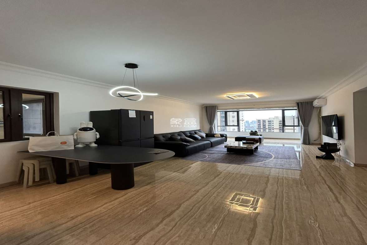 东城首府 3室2厅2卫 2100.0元/月 东城首府 3室2厅2卫 2100.0元/月室内图