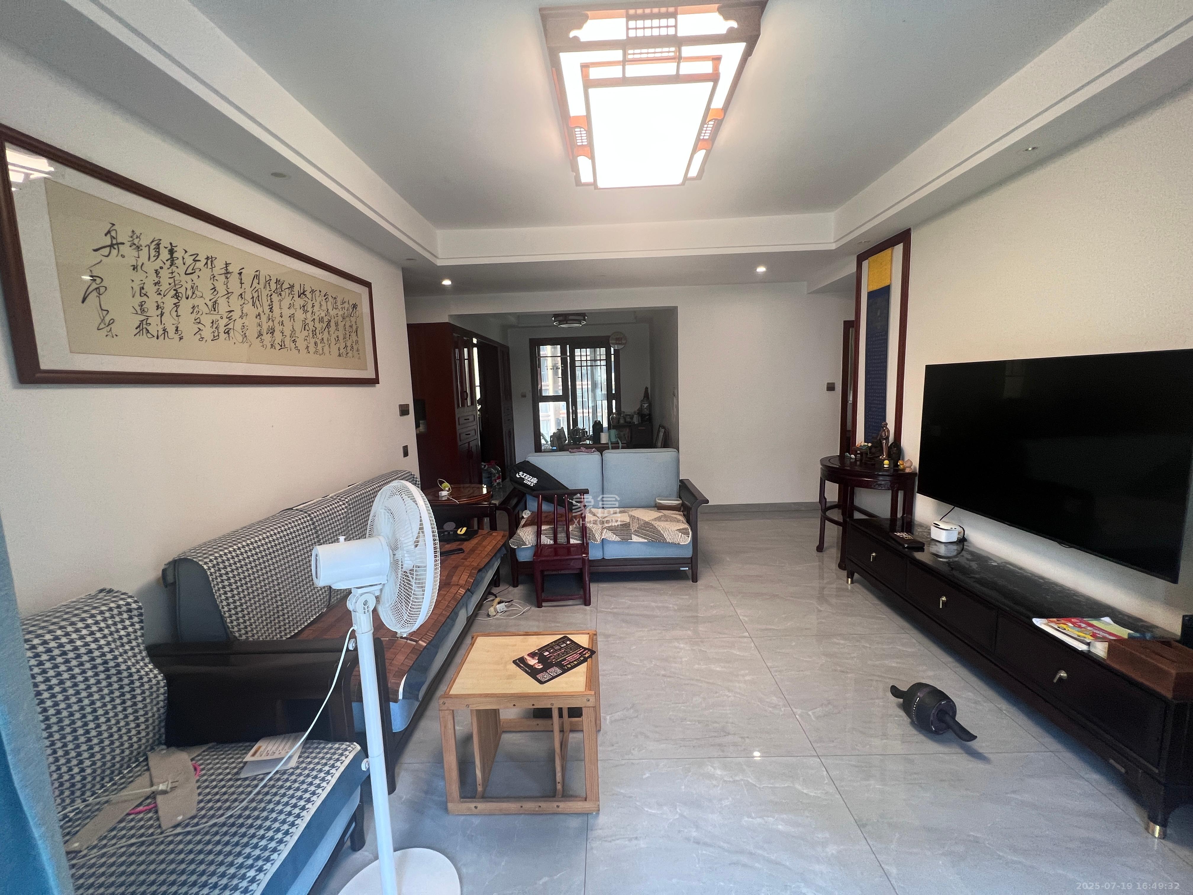 明大佳园 3室2厅2卫 4000.0元/月 明大佳园 3室2厅2卫 4000.0元/月室内图