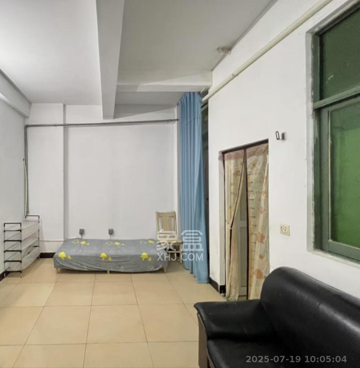 颐美园 1室1厅1卫 1200.0元/月 颐美园 1室1厅1卫 1200.0元/月室内图