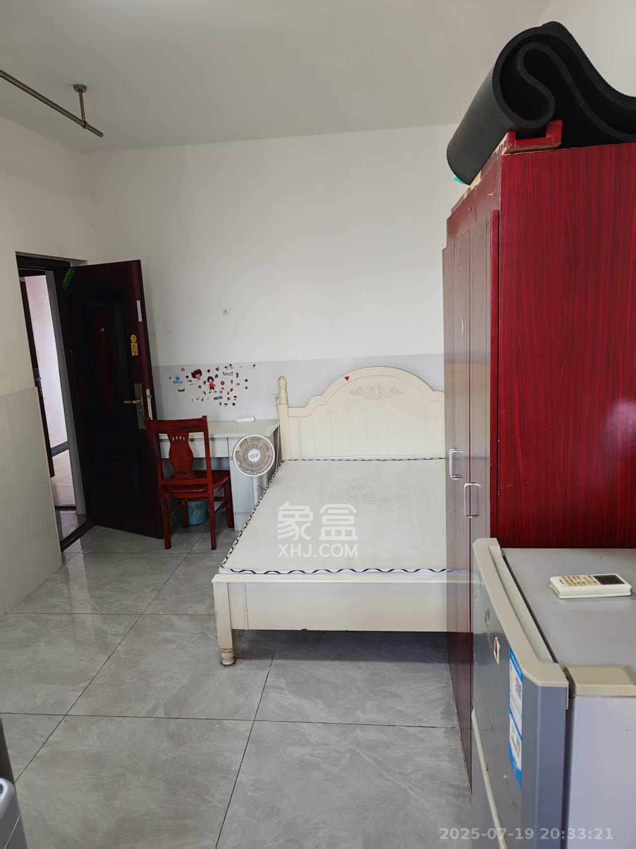 洋湖景园 1室0厅0卫 1000.0元/月 洋湖景园 1室0厅0卫 1000.0元/月室内图