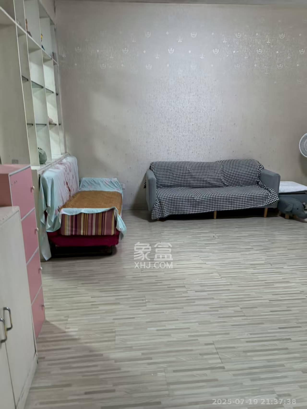 先福安置小区  2室2厅1卫   1900.00元/月室内图