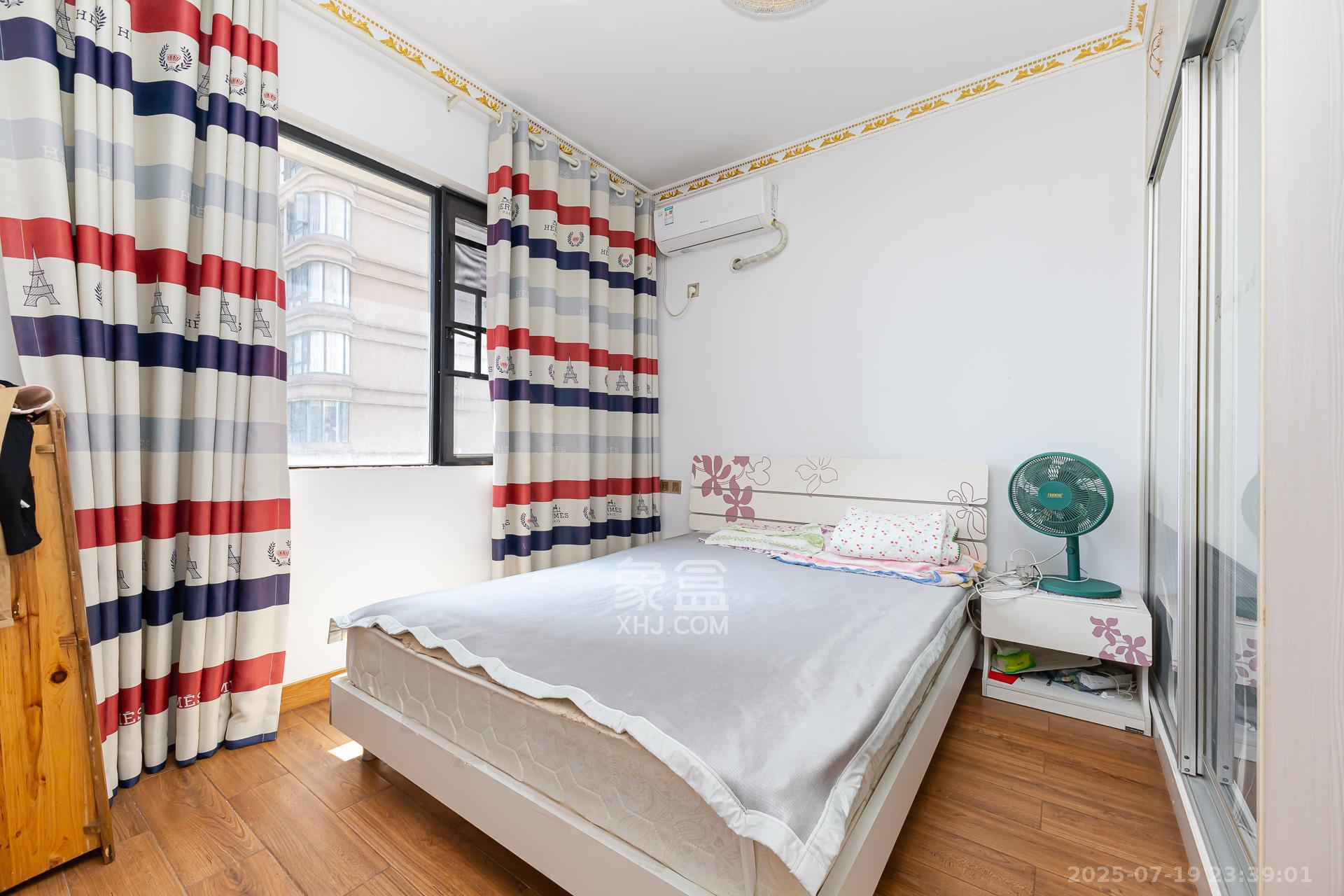 润和之悦(金泽园) 3室2厅1卫 75.0万 润和之悦(金泽园) 3室2厅1卫 75.0万卧室