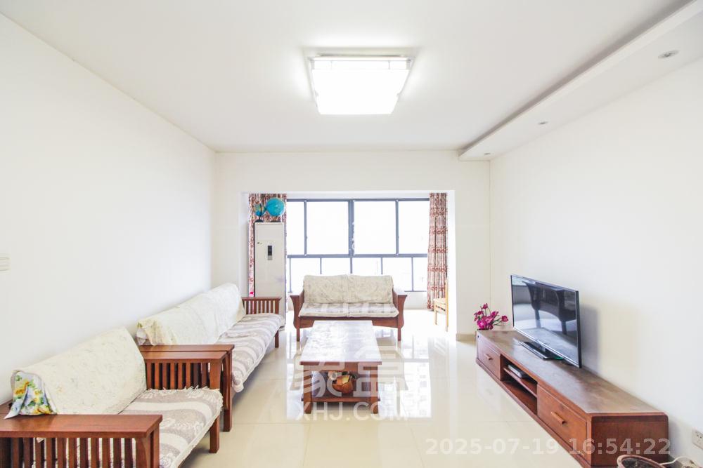 上海城小区 4室2厅2卫 2600.0元/月 上海城小区 4室2厅2卫 2600.0元/月室内图