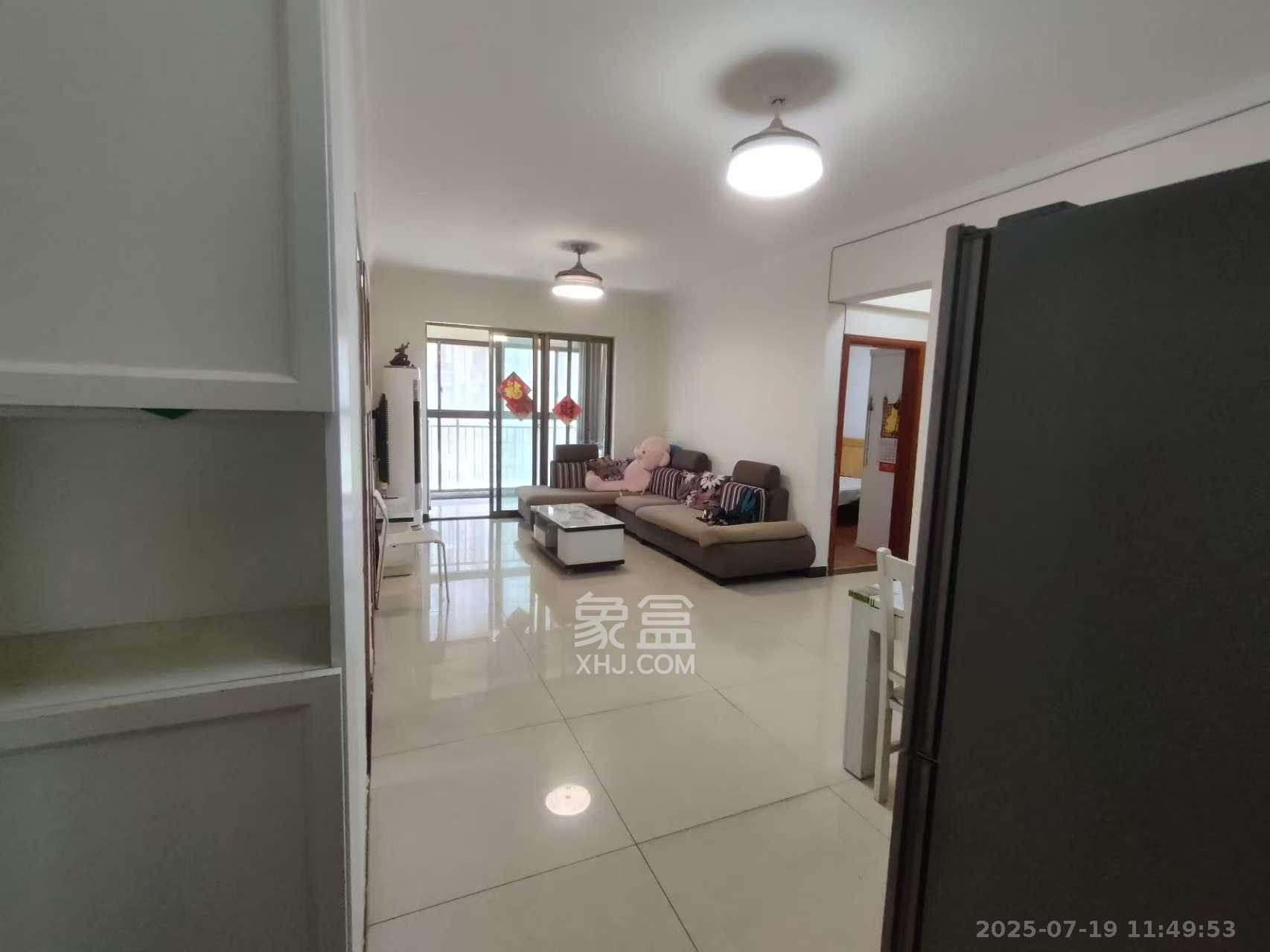 江山帝景雅典  3室1厅1卫    1800.0元/月 江山帝景雅典  3室1厅1卫    1800.0元/月室内图