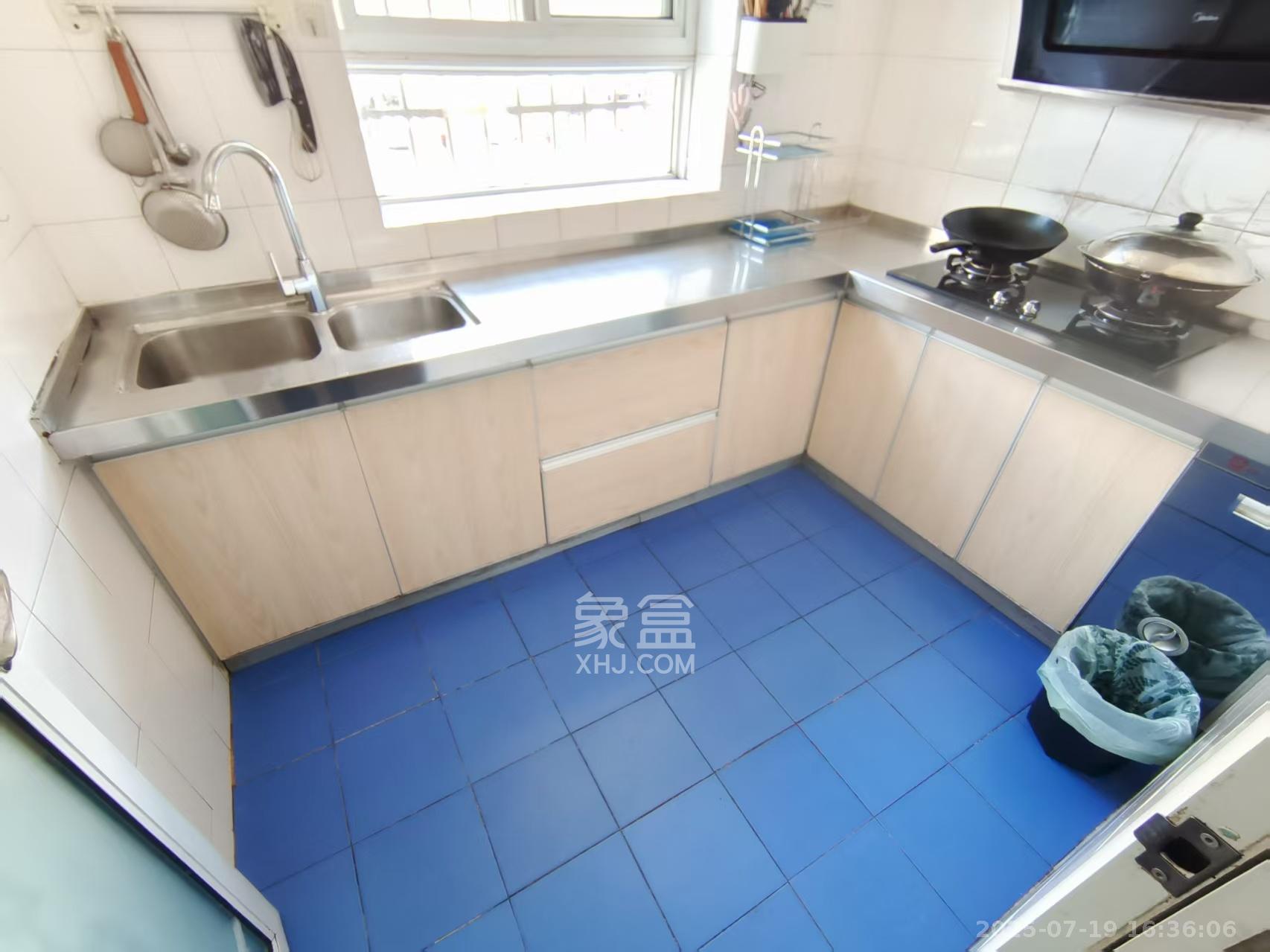 新开铺176号(环线拆迁指挥部) 3室2厅1卫 1700.0元/月 新开铺176号(环线拆迁指挥部) 3室2厅1卫 1700.0元/月室内图