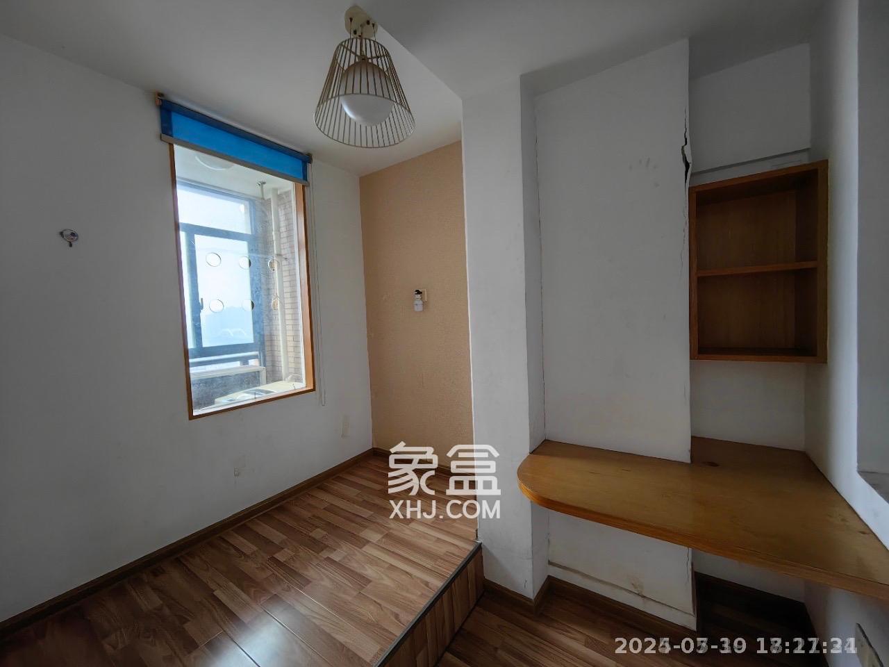 长大卧琥  1室1厅1卫   1800.00元/月室内图