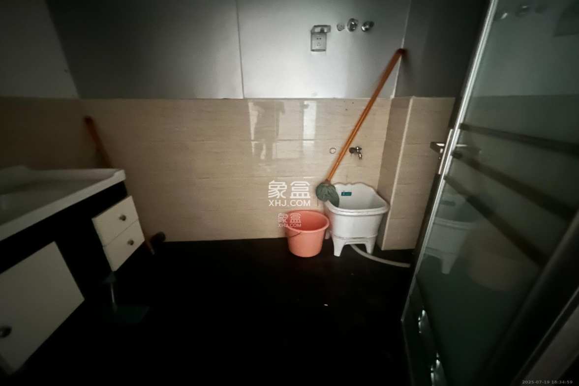 北辰定江洋  4室2厅2卫    8000.0元/月 北辰定江洋  4室2厅2卫    8000.0元/月室内图