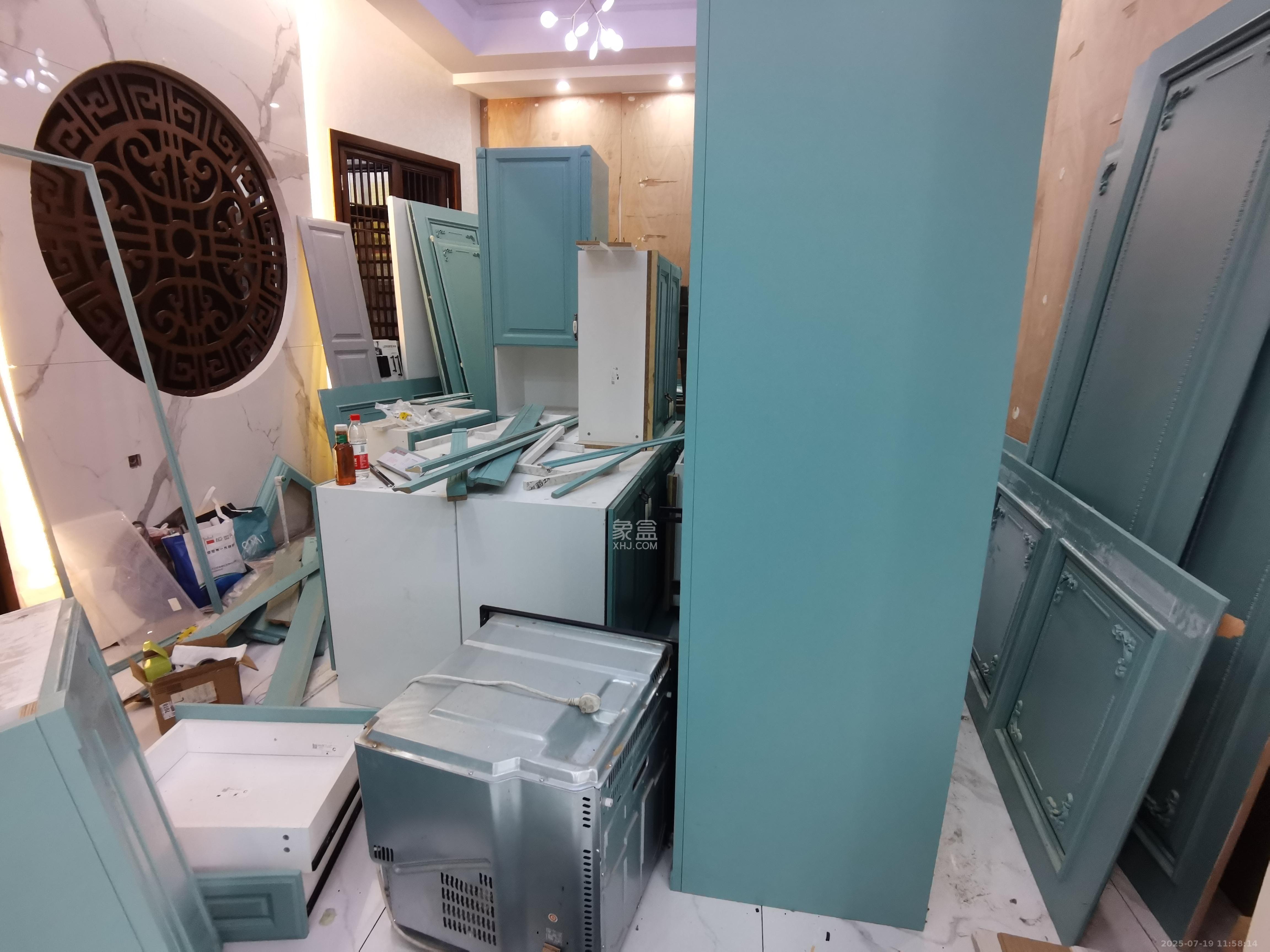 马王堆陶瓷建材新城  3室2厅1卫    18000.0元/月 马王堆陶瓷建材新城  3室2厅1卫    18000.0元/月室内图