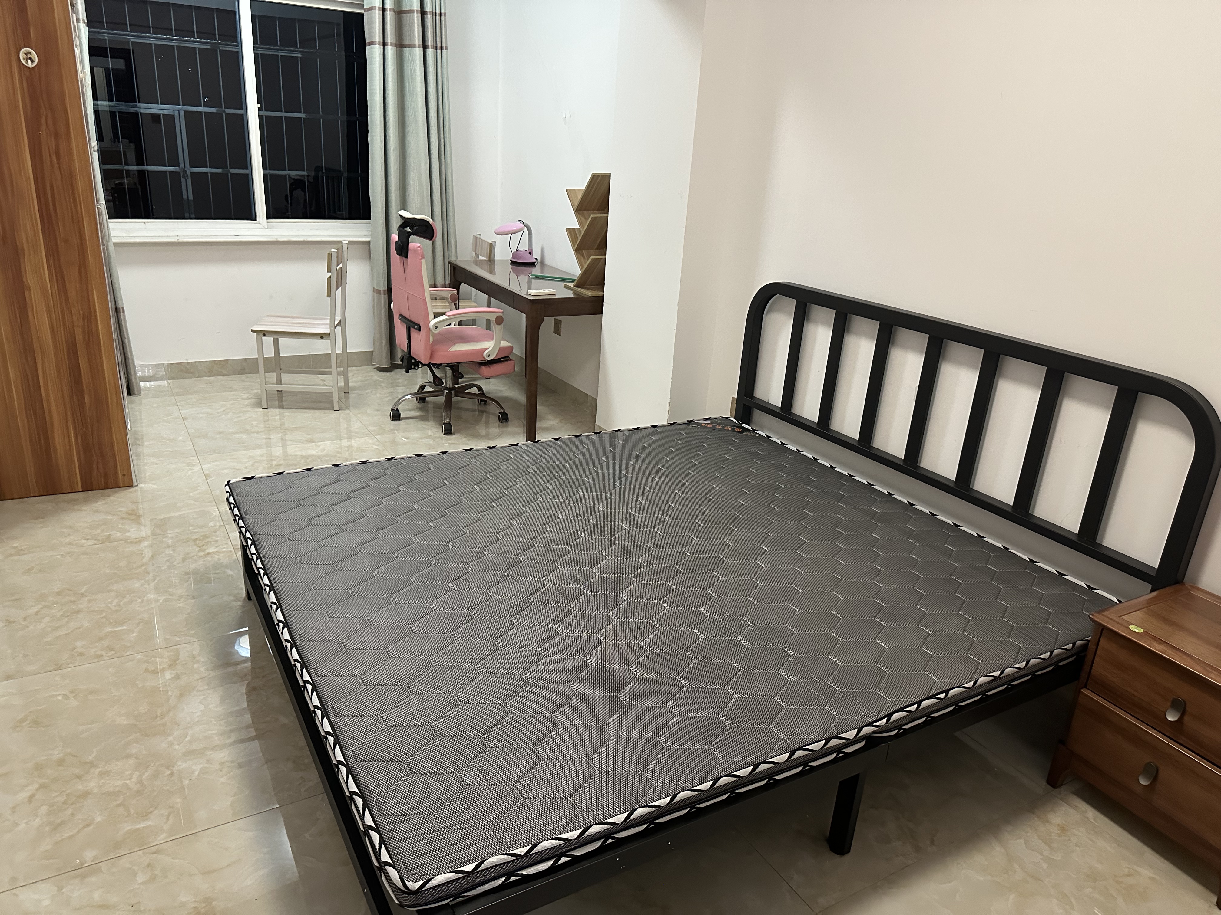 怡昌花园  3室2厅1卫    2100.0元/月室内图