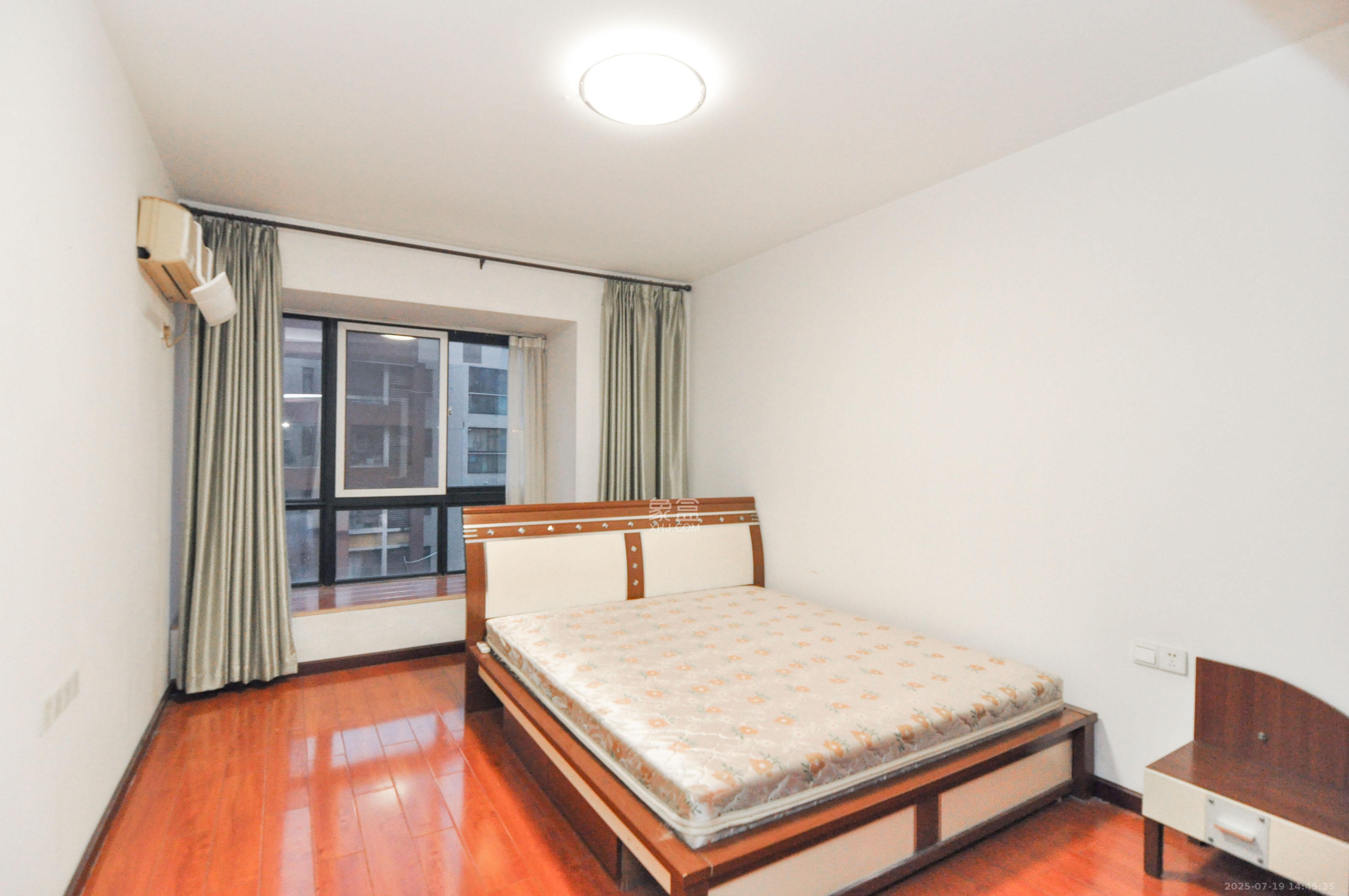 高鑫麓城 3室2厅2卫 125.0万 高鑫麓城 3室2厅2卫 125.0万其他