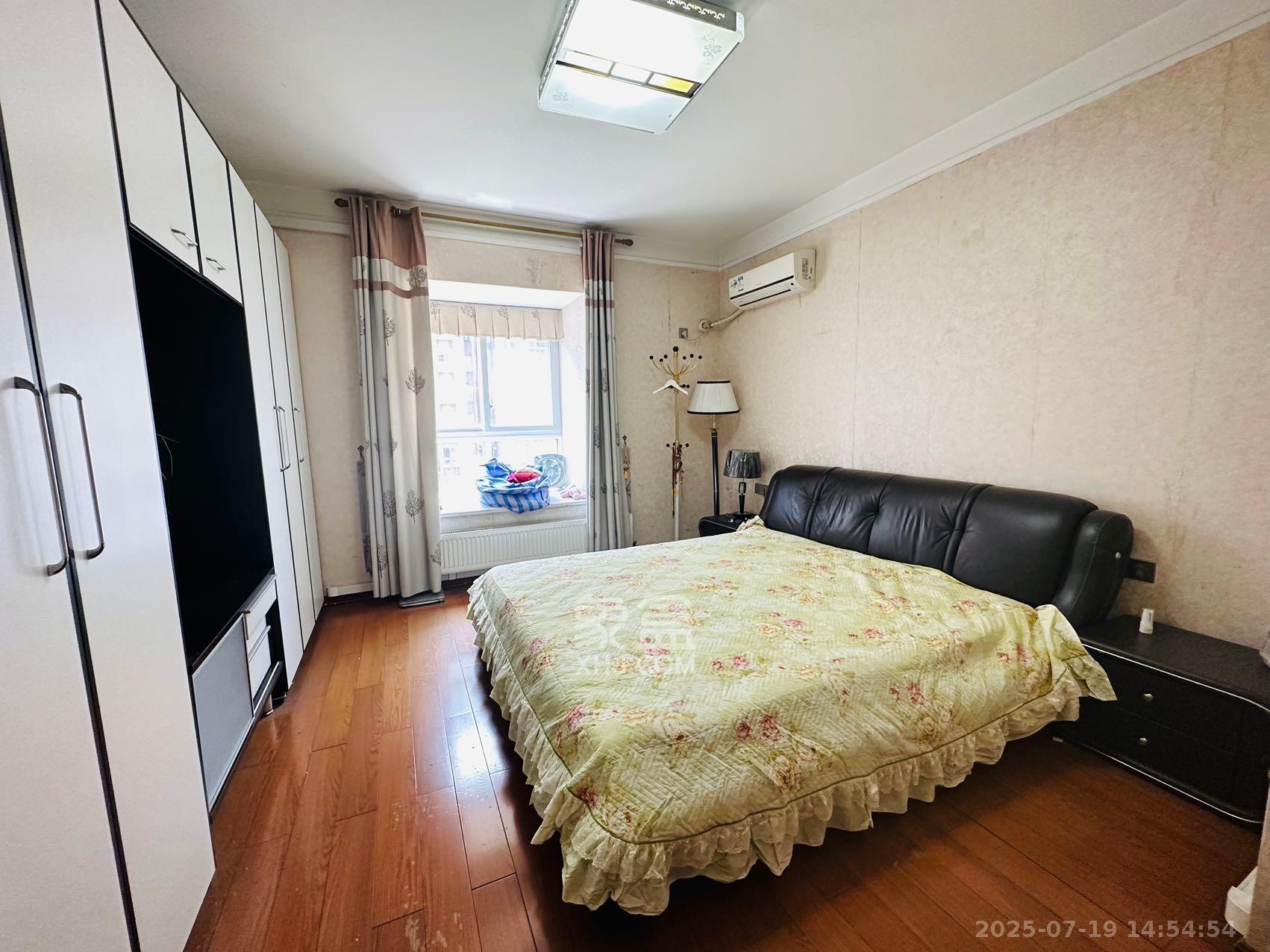 上河国际C区 4室2厅2卫 3300.0元/月 上河国际C区 4室2厅2卫 3300.0元/月室内图