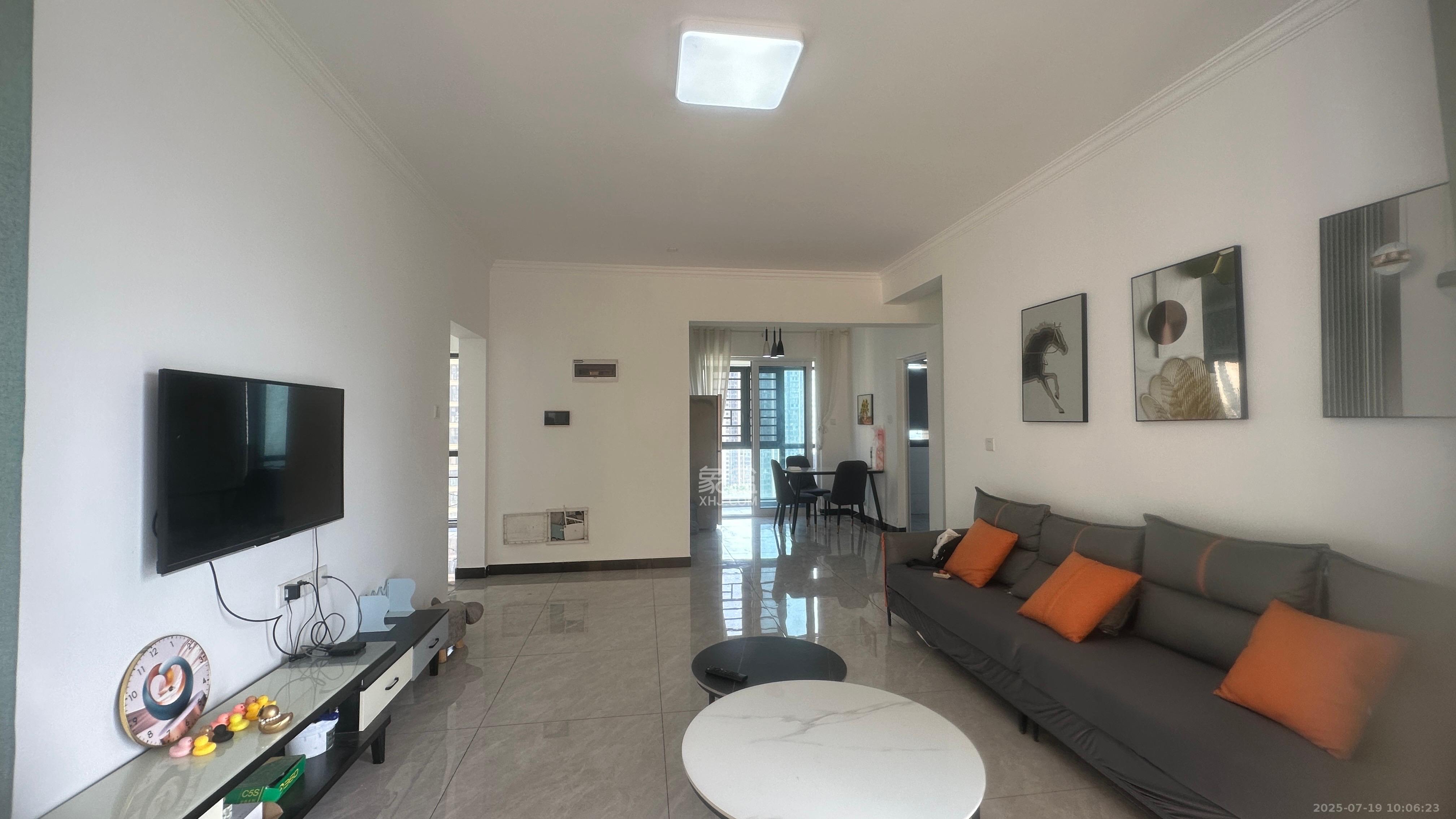 富兴悦府(富兴学府名邸) 4室2厅1卫 2000.0元/月 富兴悦府(富兴学府名邸) 4室2厅1卫 2000.0元/月室内图