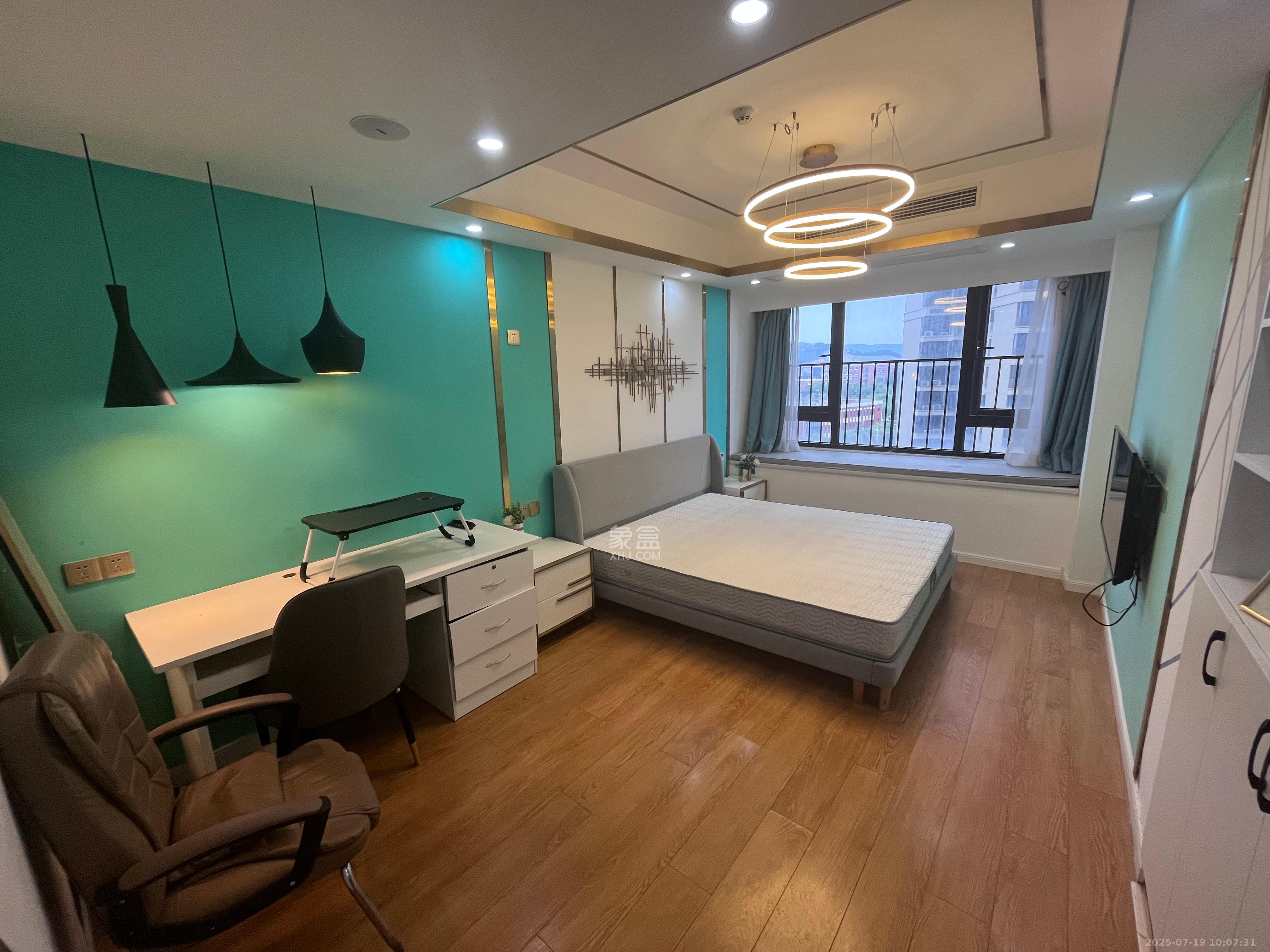 融创融公馆(融创臻苑) 1室0厅1卫 1600.0元/月 融创融公馆(融创臻苑) 1室0厅1卫 1600.0元/月室内图