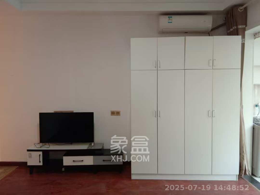 金鼎公园尚  1室1厅1卫   1100.00元/月室内图1