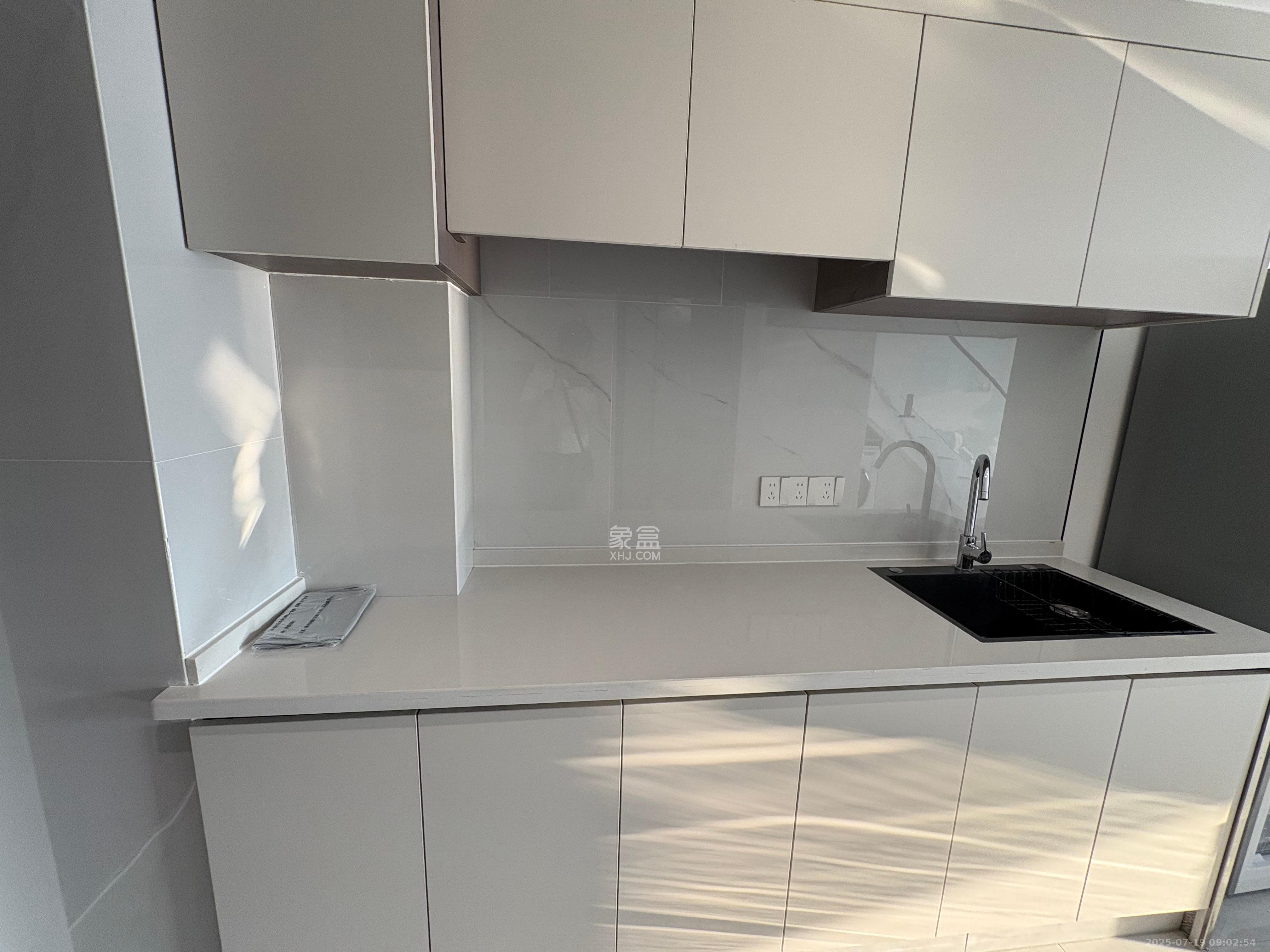 建发养云  1室0厅0卫   3300.00元/月