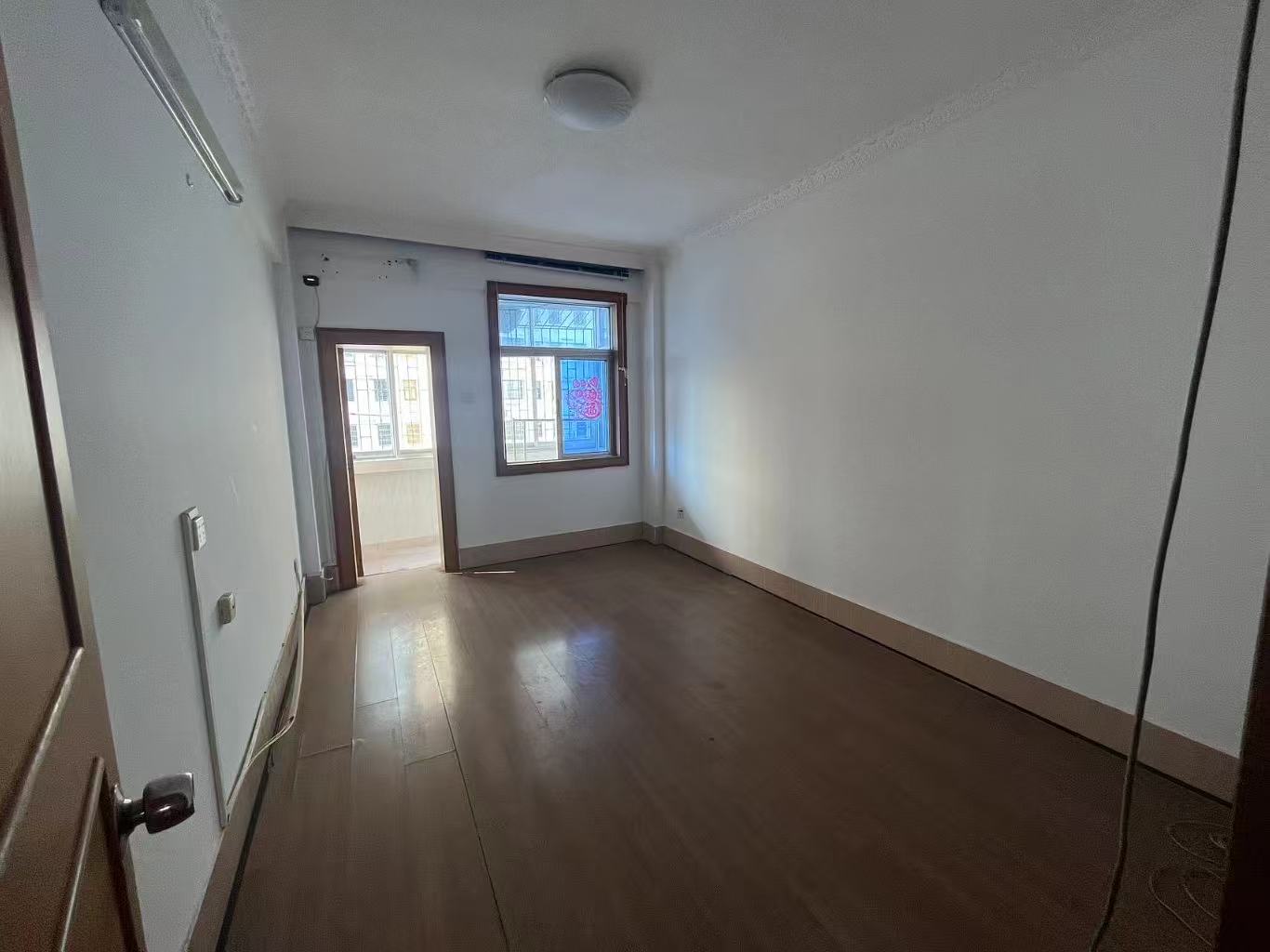 金座公寓(海南水监局宿舍) 4室2厅2卫 2300.0元/月 金座公寓(海南水监局宿舍) 4室2厅2卫 2300.0元/月室内图