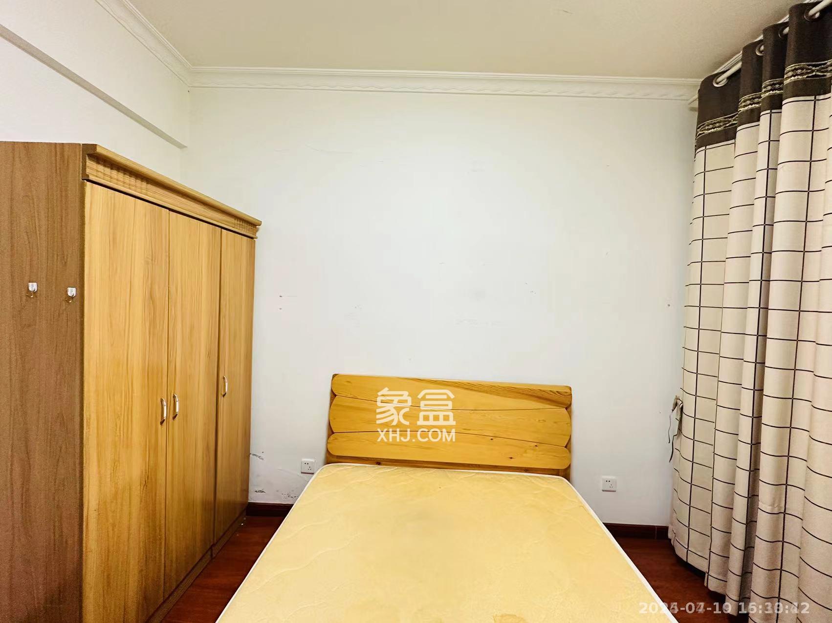 华雅林语苑 3室2厅2卫 2700.0元/月 华雅林语苑 3室2厅2卫 2700.0元/月室内图