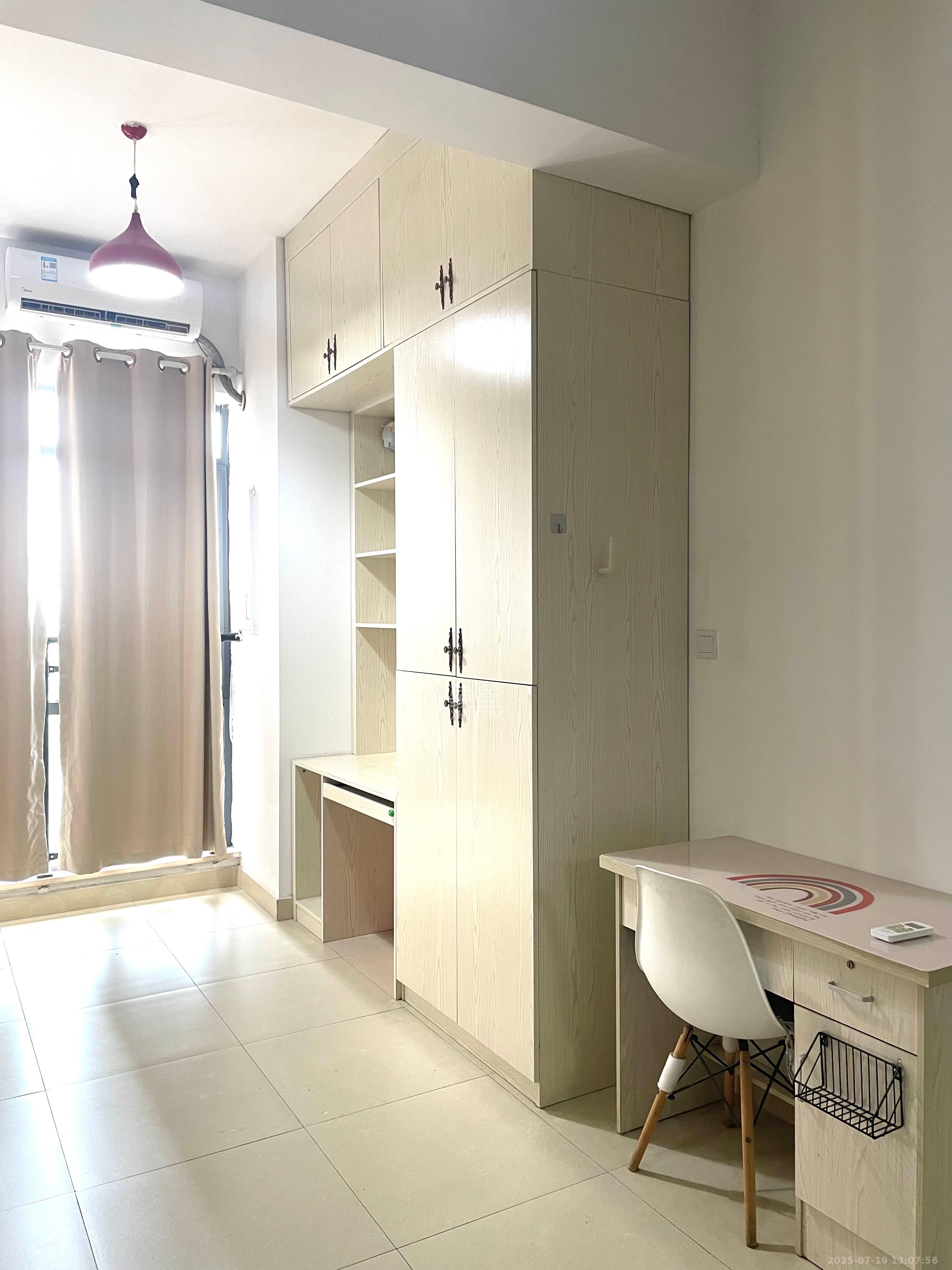 塞纳公馆  1室0厅1卫    1400.0元/月 塞纳公馆  1室0厅1卫    1400.0元/月室内图