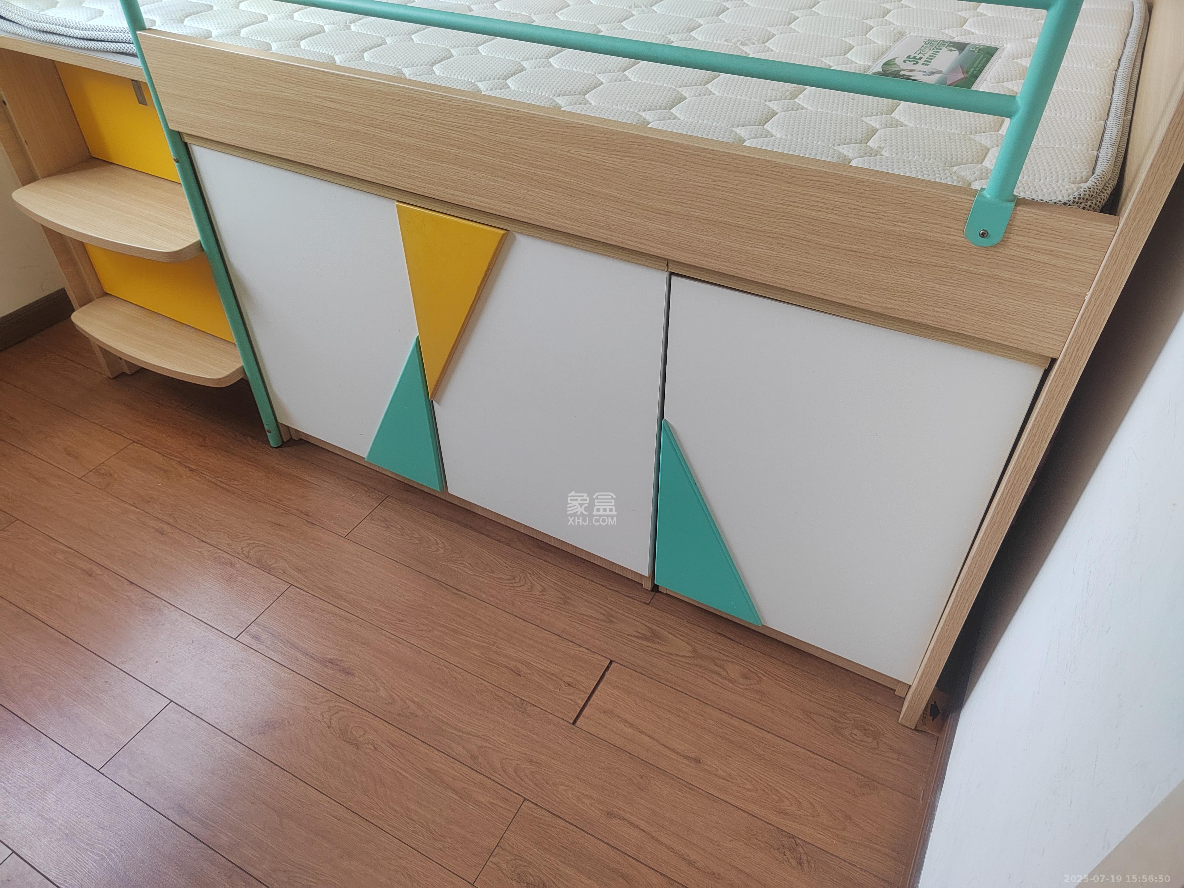 丰园城(鄱阳小区二期) 3室2厅2卫 2400.0元/月 丰园城(鄱阳小区二期) 3室2厅2卫 2400.0元/月室内图