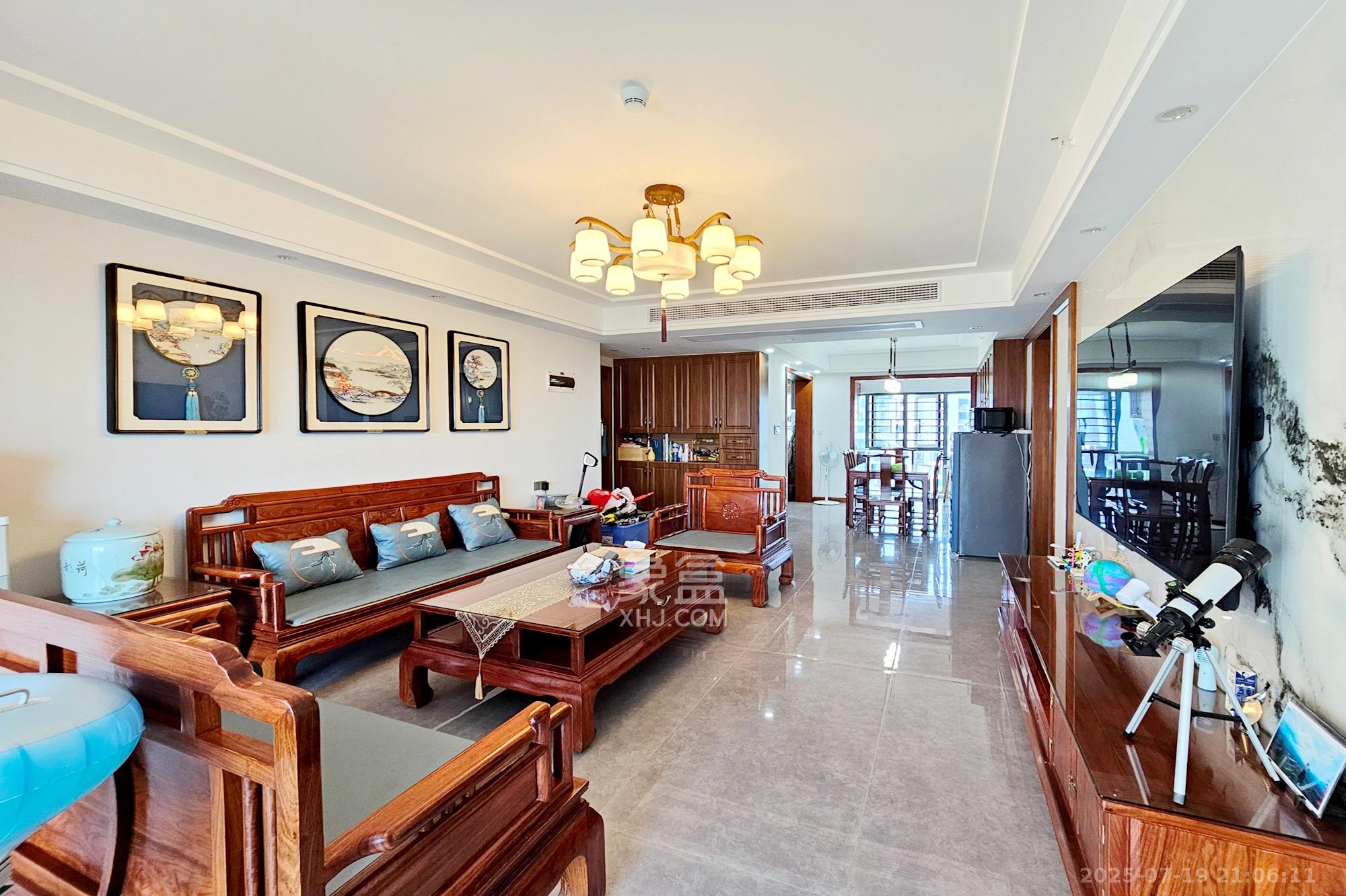 阳光城尚东湾凌云府 4室2厅2卫 160.0万 阳光城尚东湾凌云府 4室2厅2卫 160.0万客厅