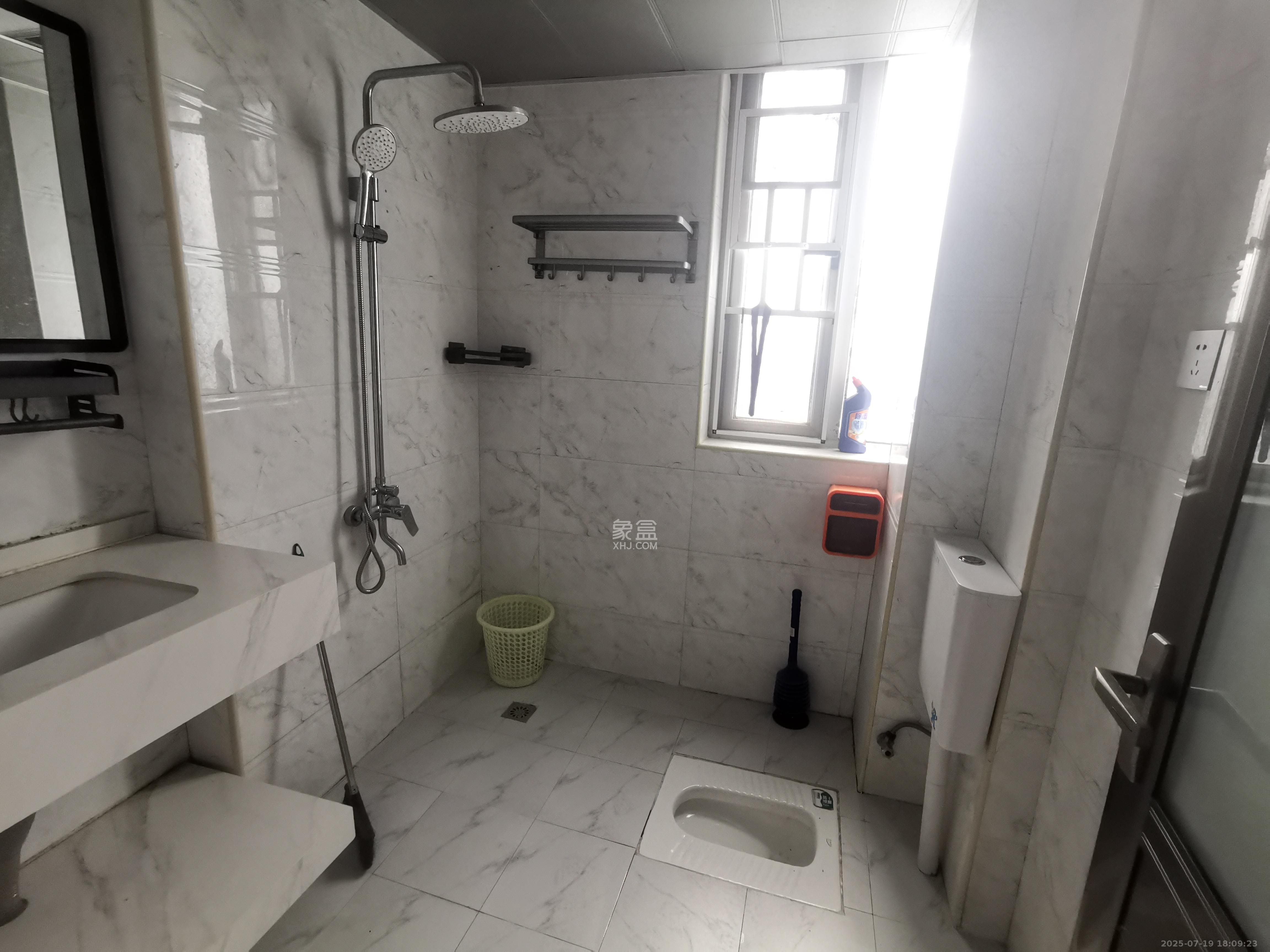 五矿万境水岸一期（万境水岸嘉苑）  3室1厅1卫    2200.0元/月室内图