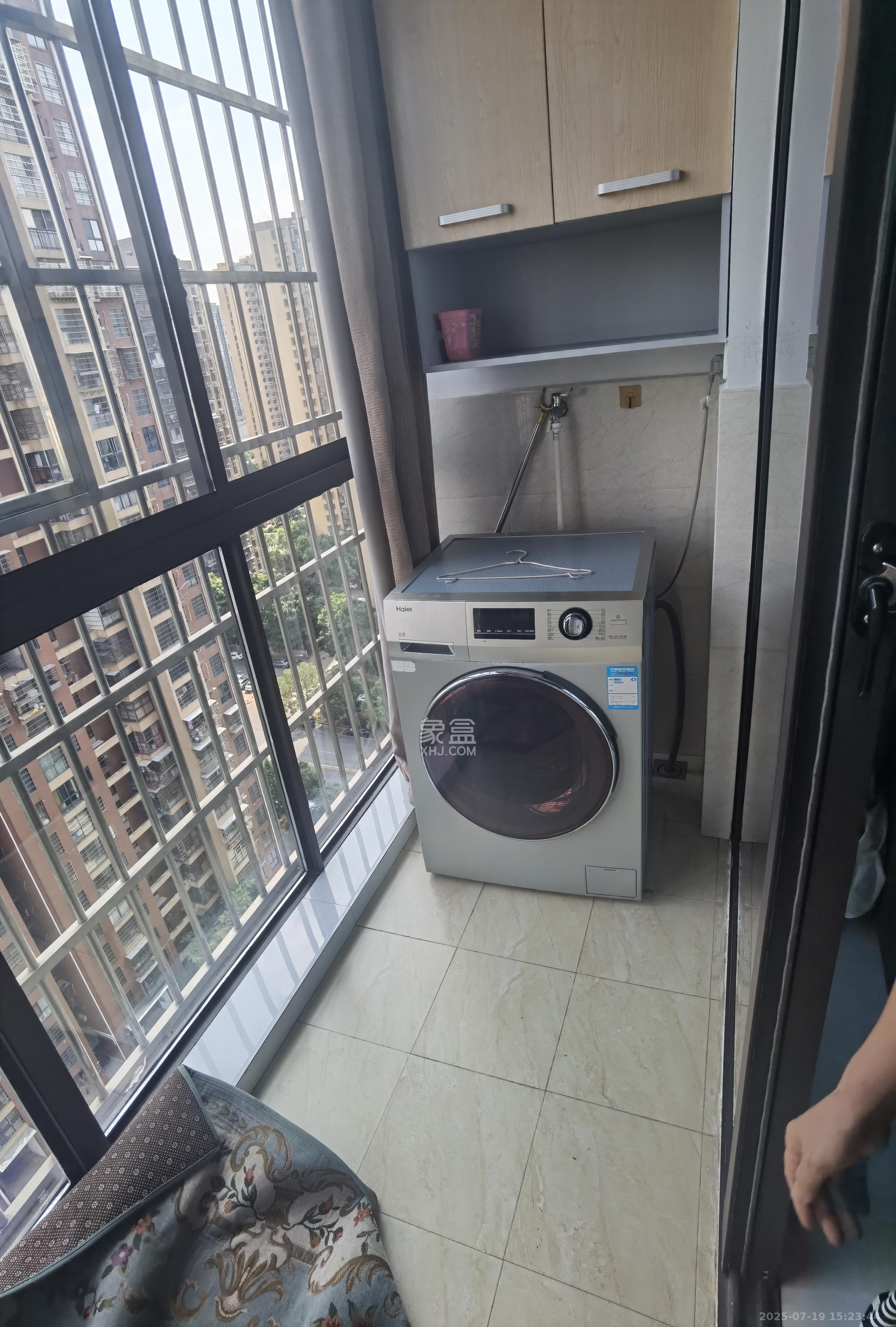 中豪城南时代(中豪南苑) 3室2厅1卫 2300.0元/月 中豪城南时代(中豪南苑) 3室2厅1卫 2300.0元/月室内图