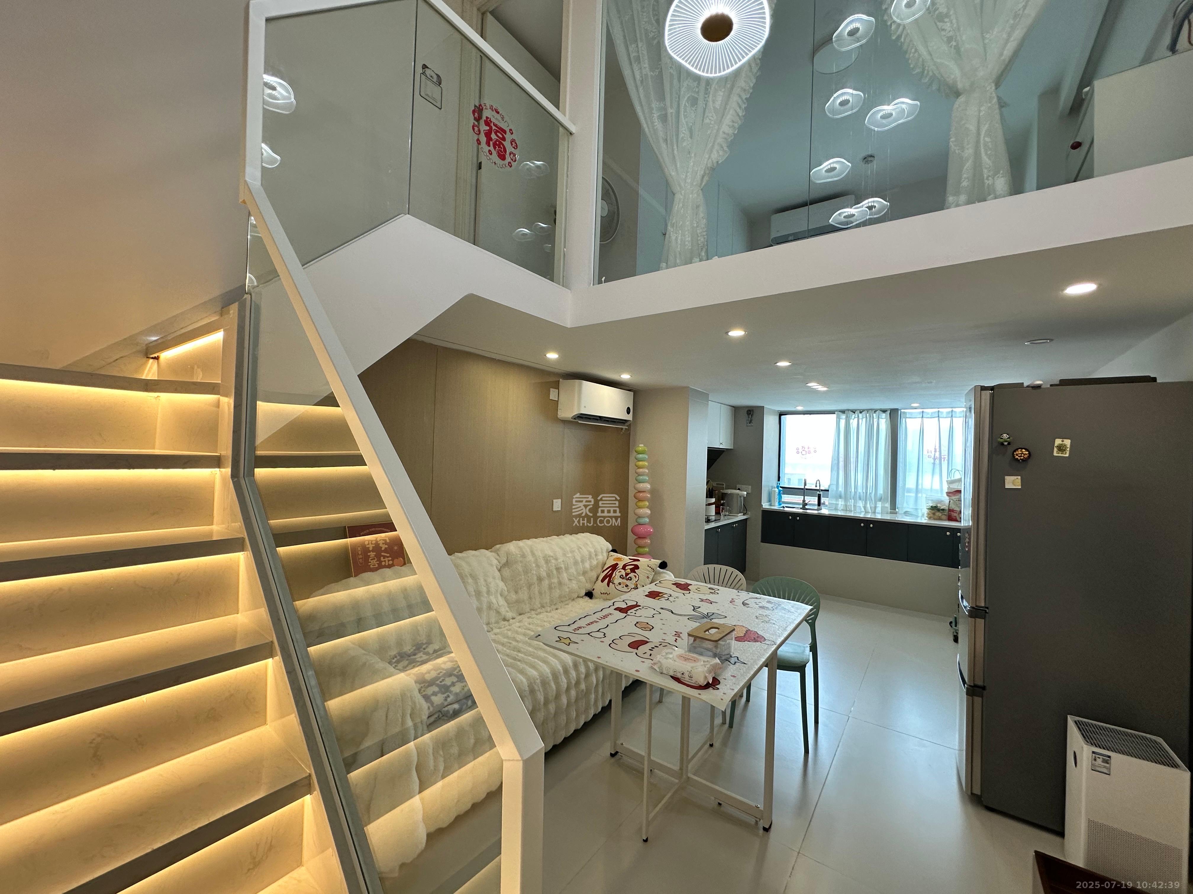 复地滨江金融中心 2室1厅1卫 3280.0元/月 复地滨江金融中心 2室1厅1卫 3280.0元/月室内图