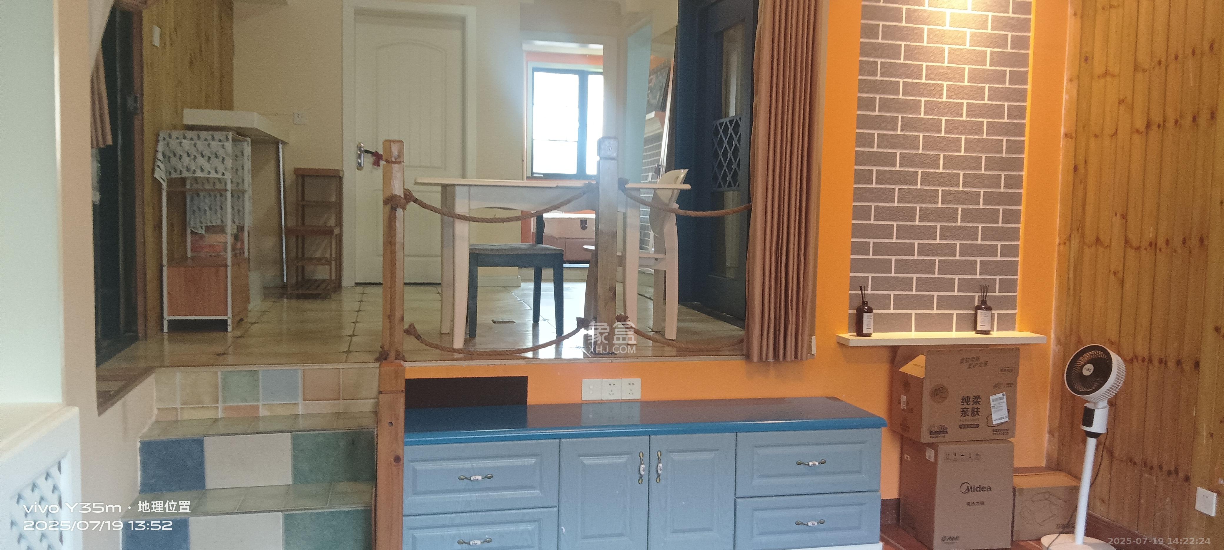 汇城花园  1室2厅2卫    1000.0元/月 汇城花园  1室2厅2卫    1000.0元/月