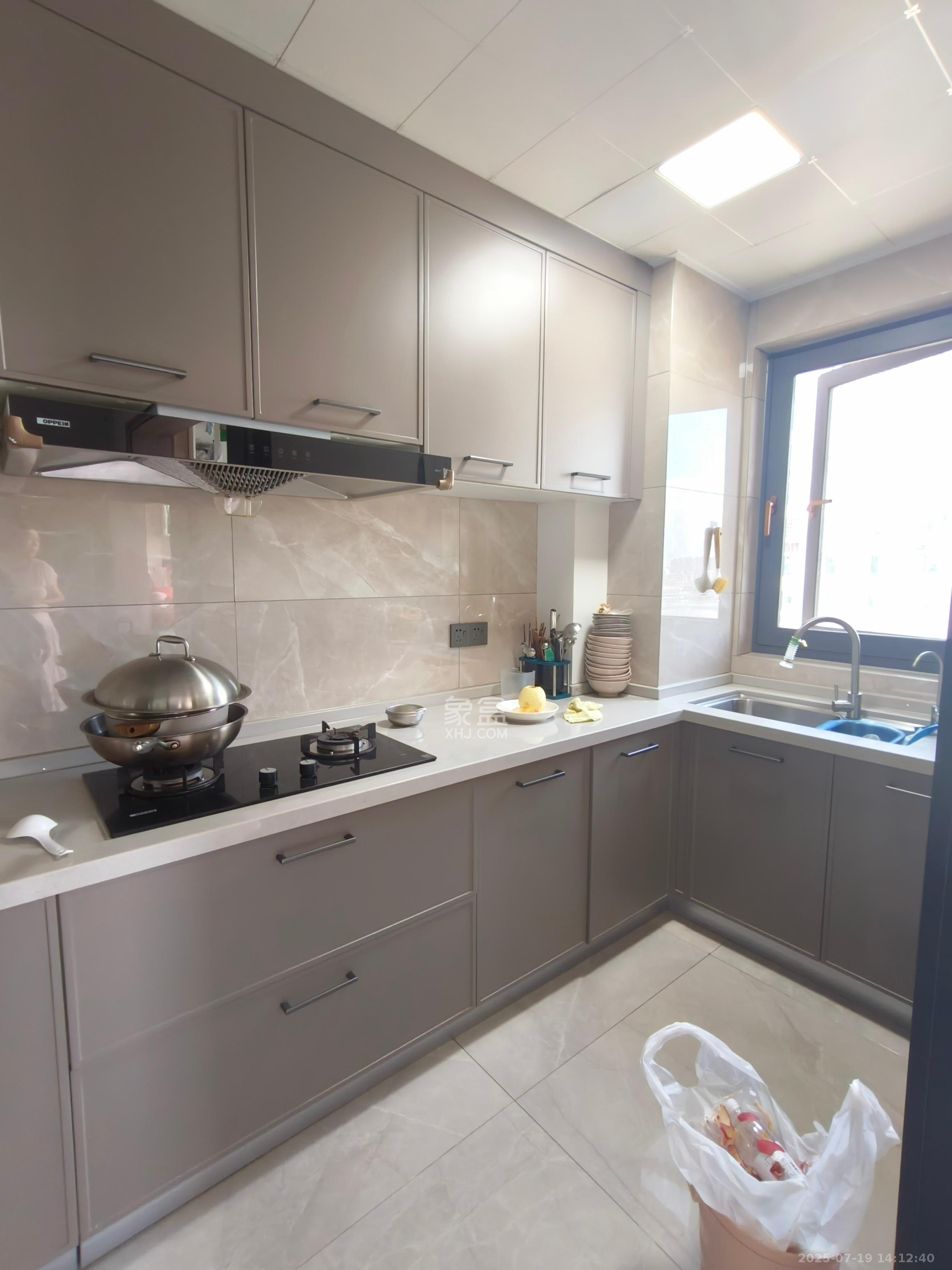 金科天悦(金科美邻汇)  3室2厅2卫    3500.0元/月 金科天悦(金科美邻汇)  3室2厅2卫    3500.0元/月室内图